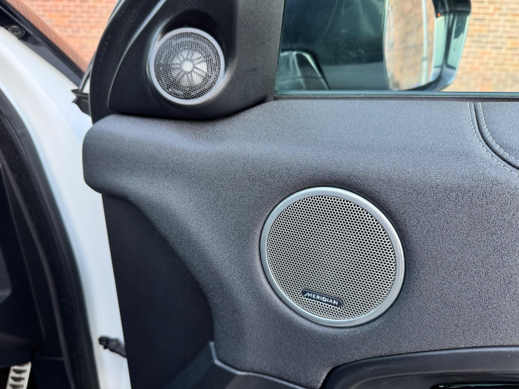 Land Rover Range Rover Evoque - Image 40