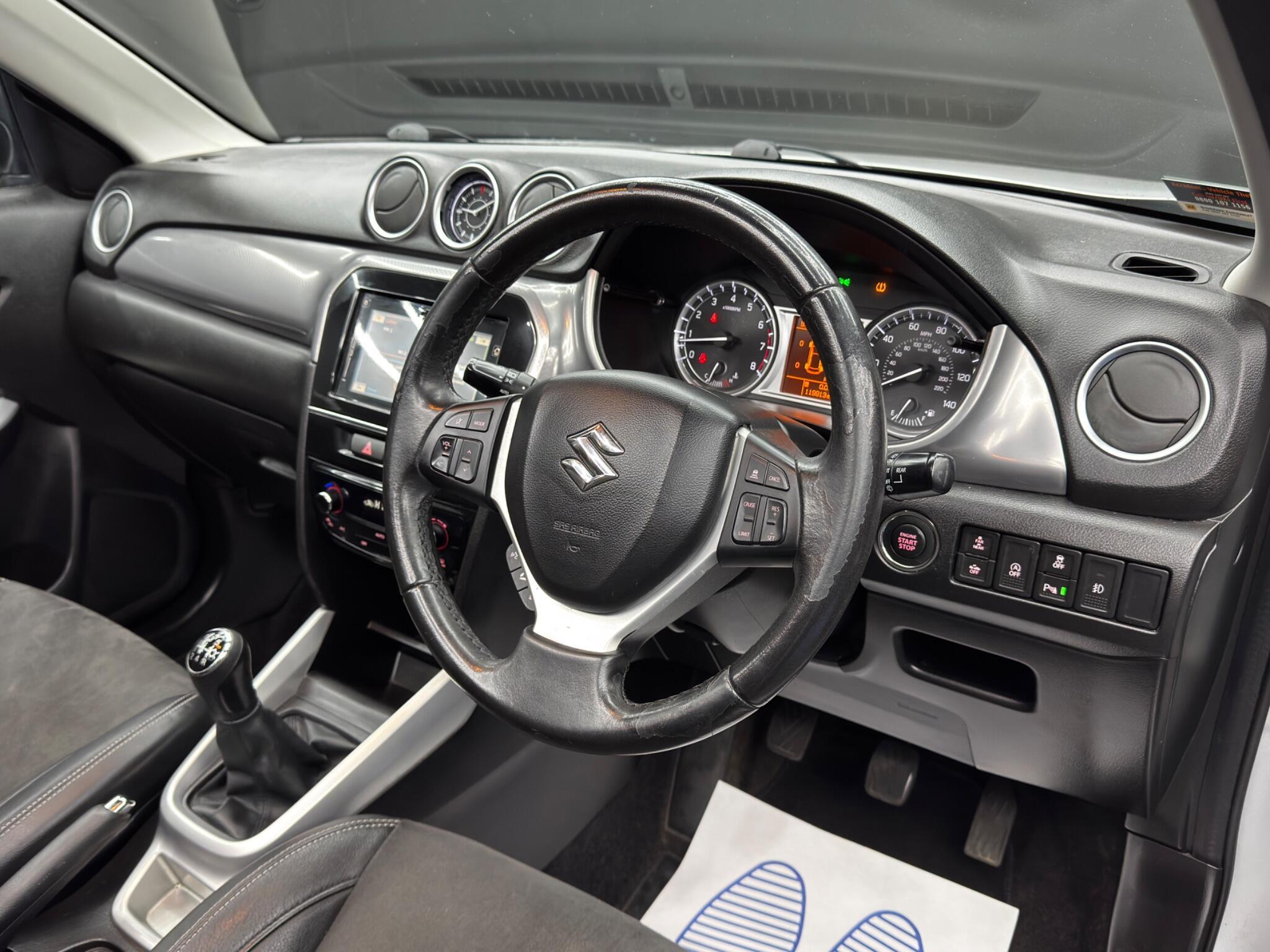 Suzuki Vitara - Image 9