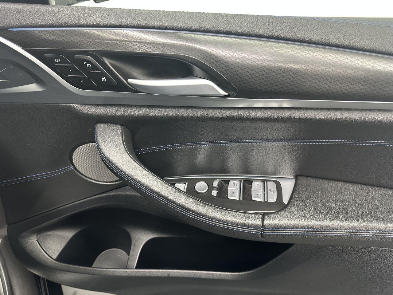 BMW iX3 - Image 8
