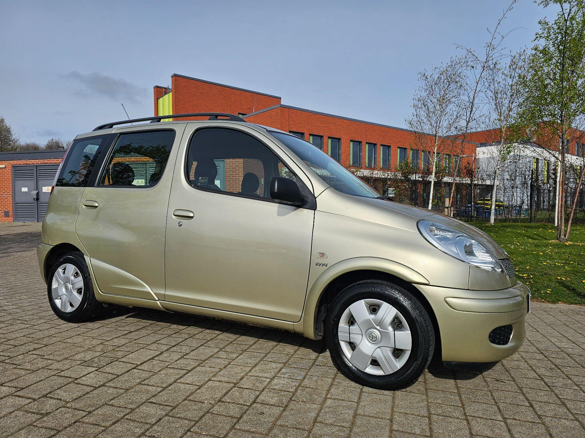 Toyota Yaris Verso - Image 5
