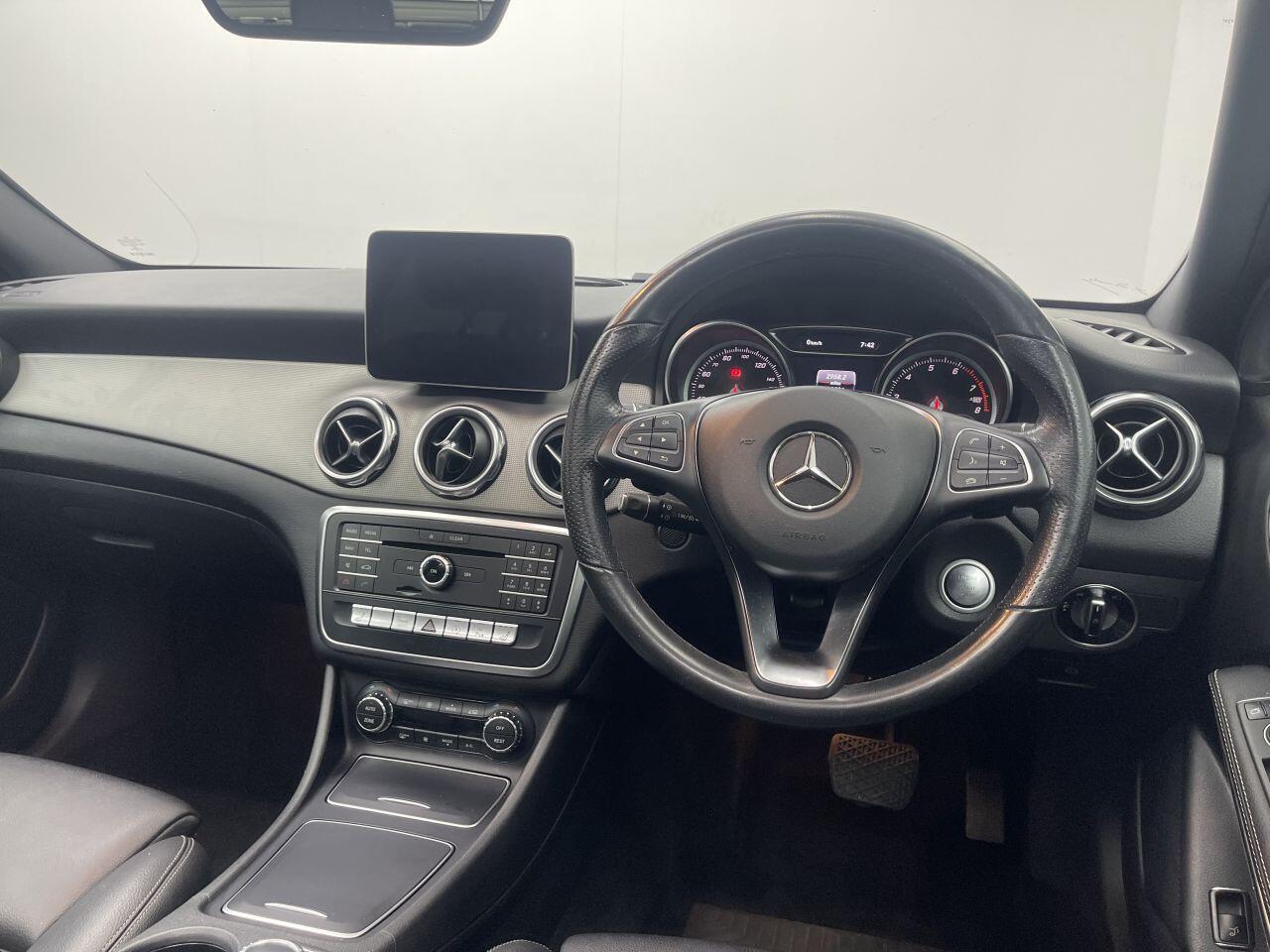 Mercedes GLA - Image 18