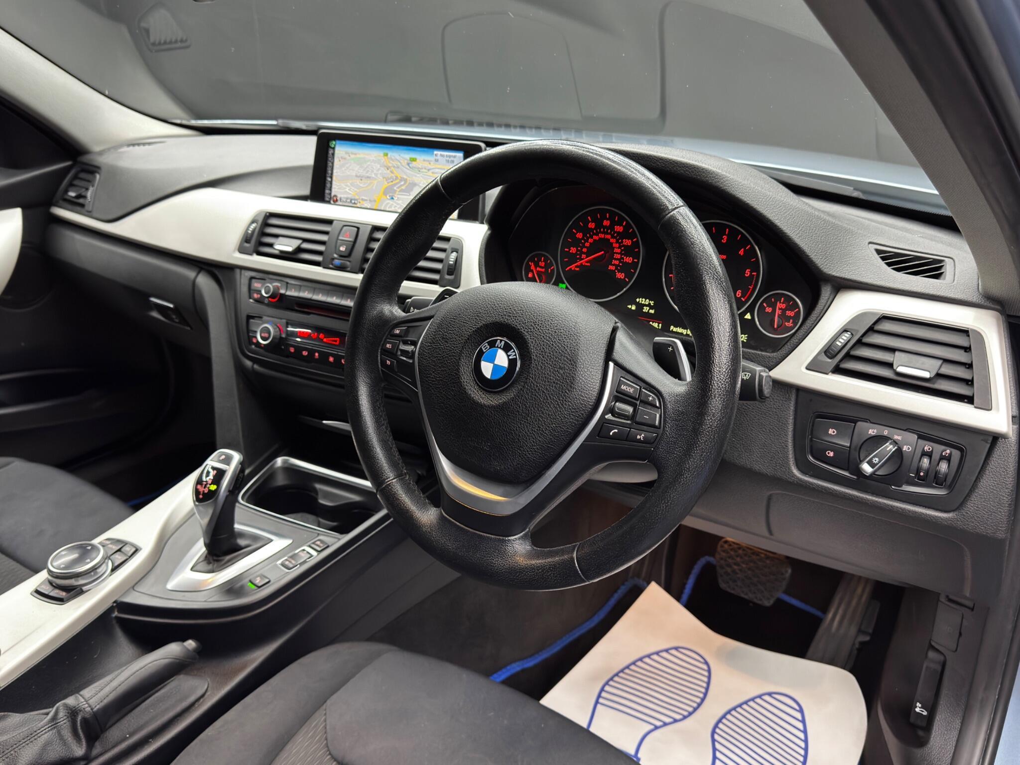 BMW 3 Series - Image 9