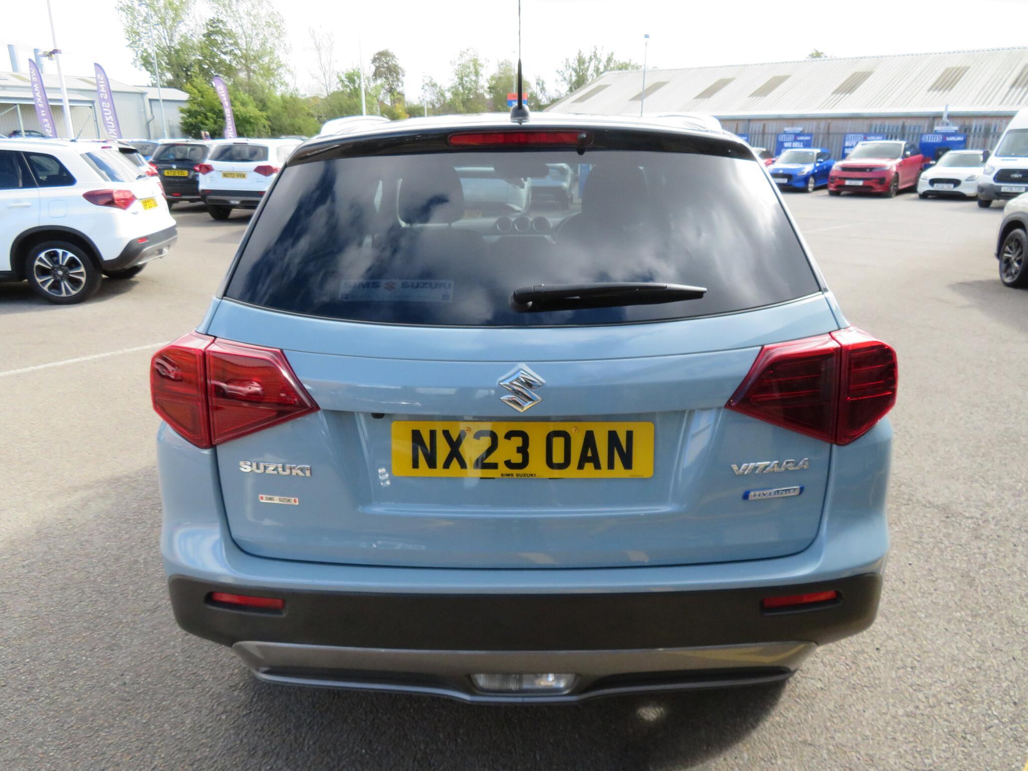 Suzuki Vitara - Image 9