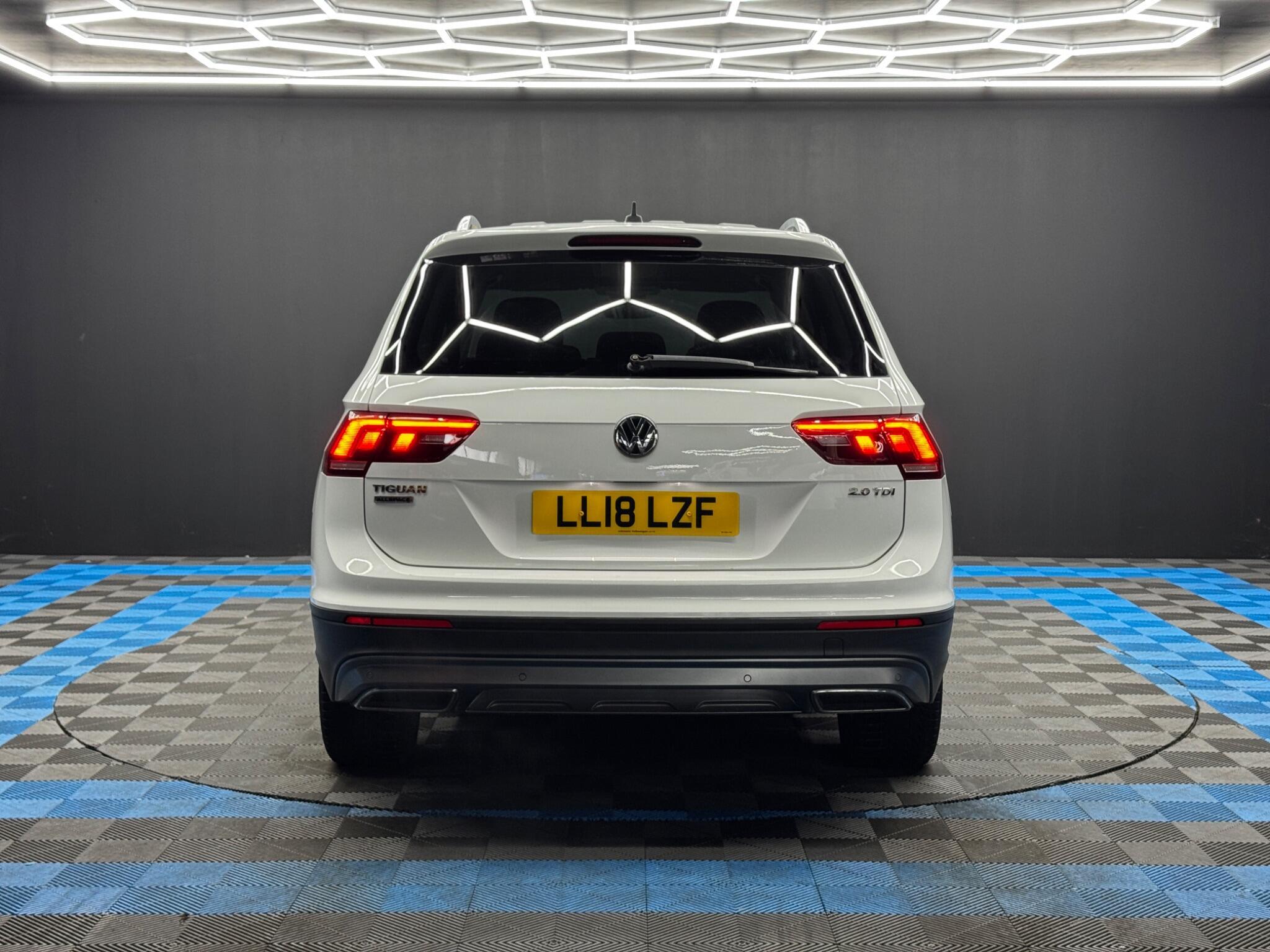 Volkswagen Tiguan Allspace - Image 6