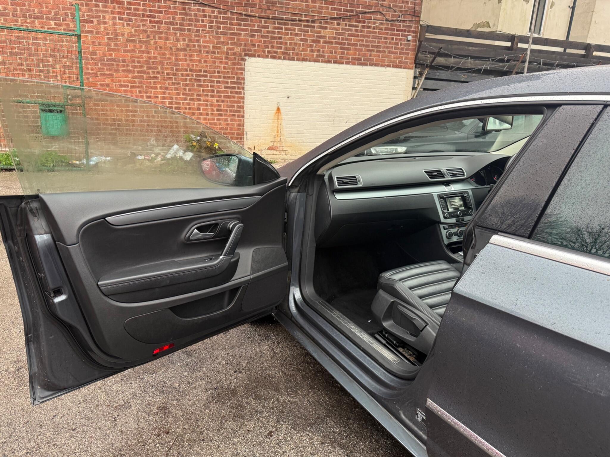 Volkswagen CC - Image 27