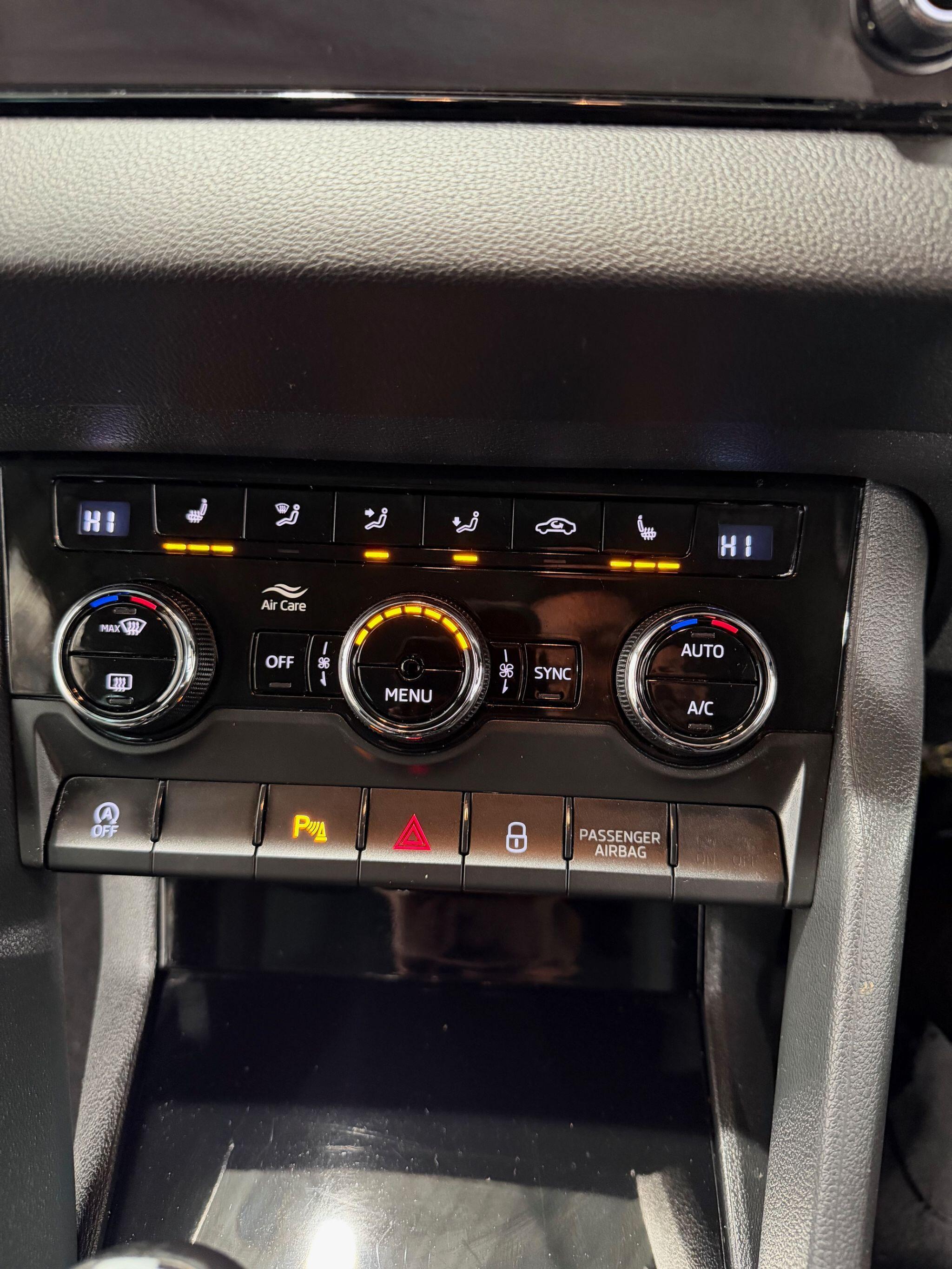 Skoda Karoq - Image 19