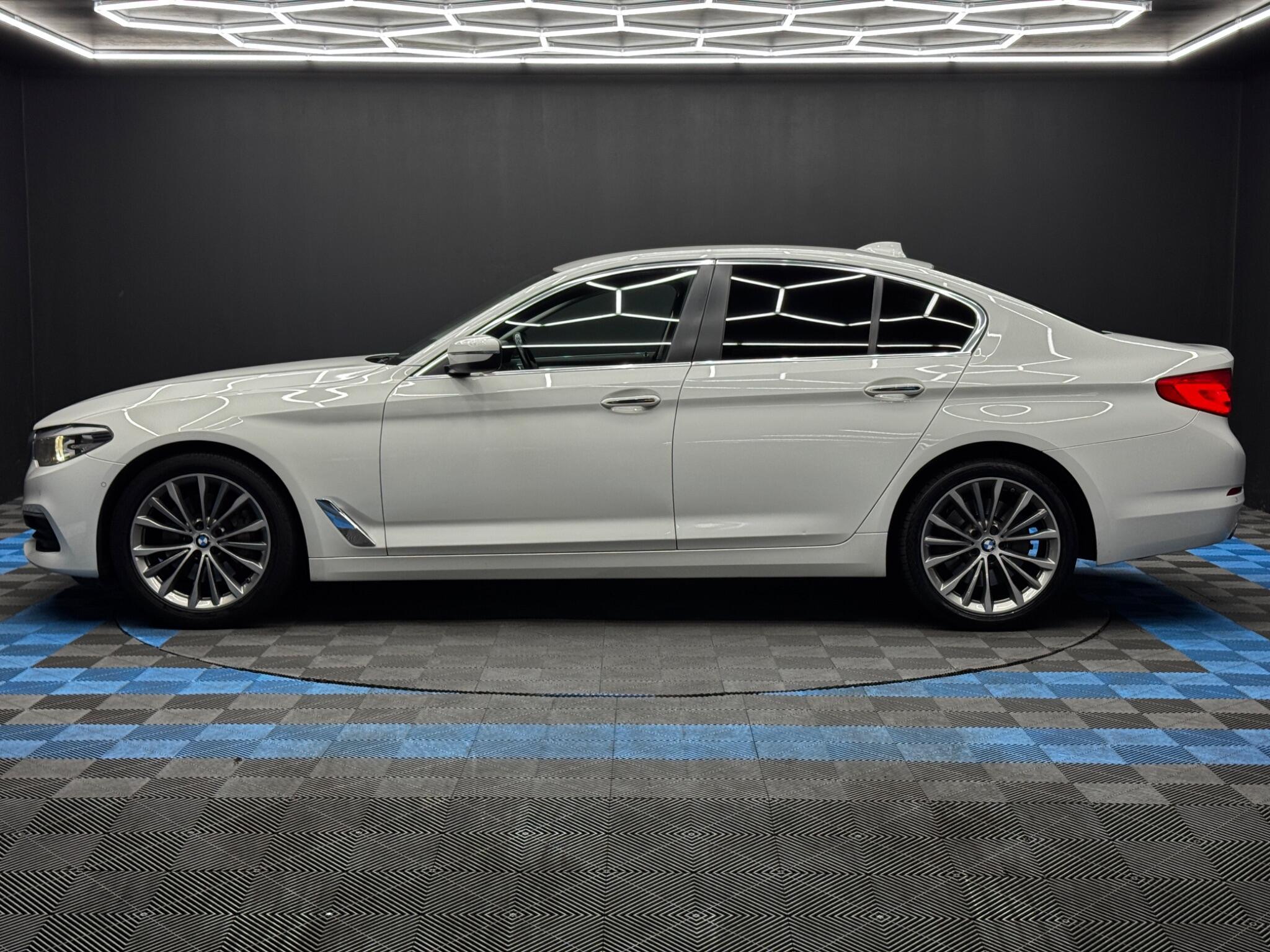 BMW 5 Series - Image 8