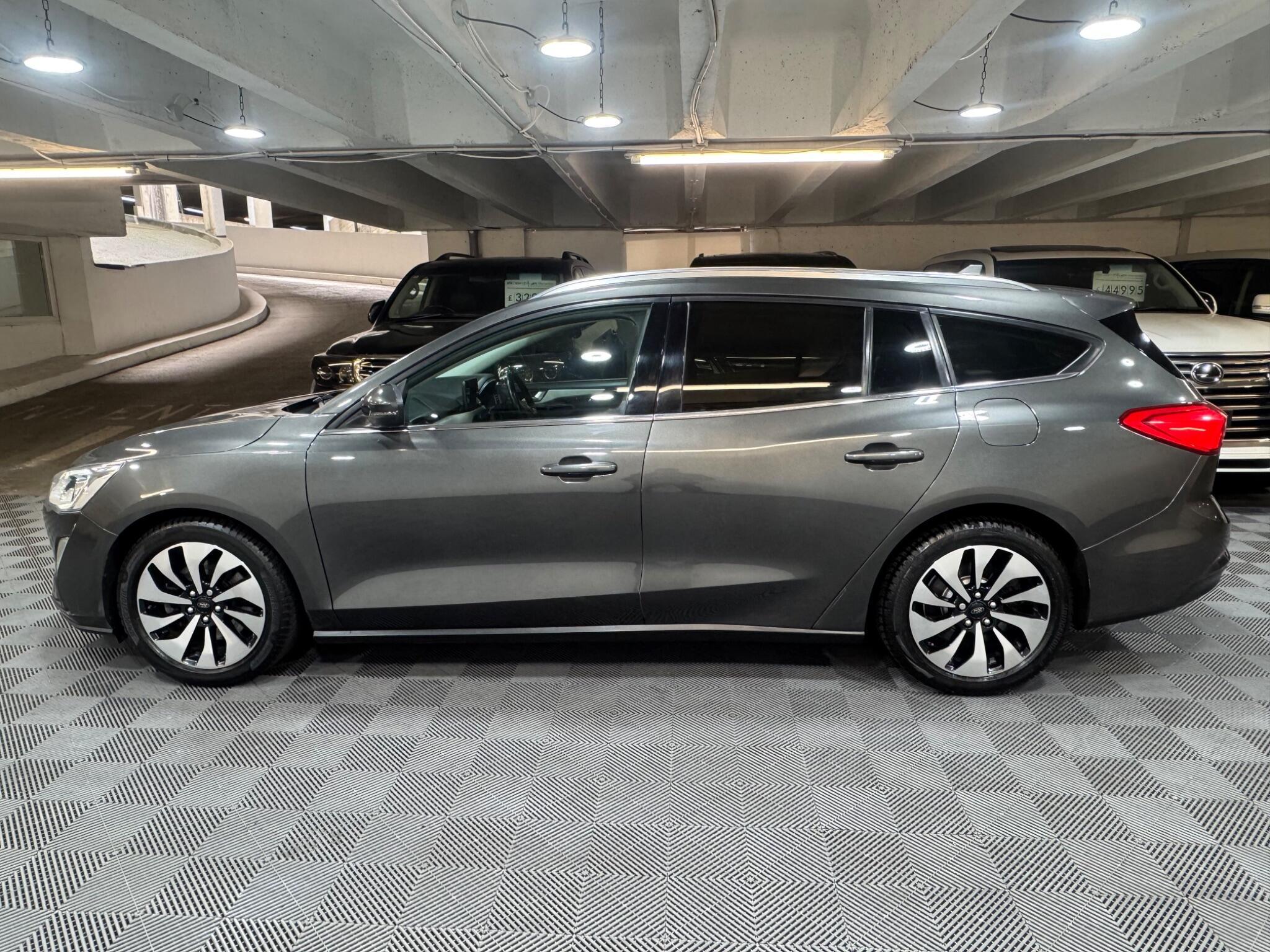 Ford Focus - Image 2