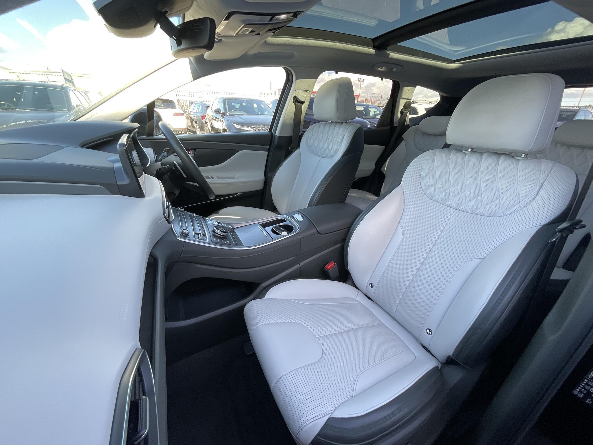 Hyundai Santa Fe - Image 17