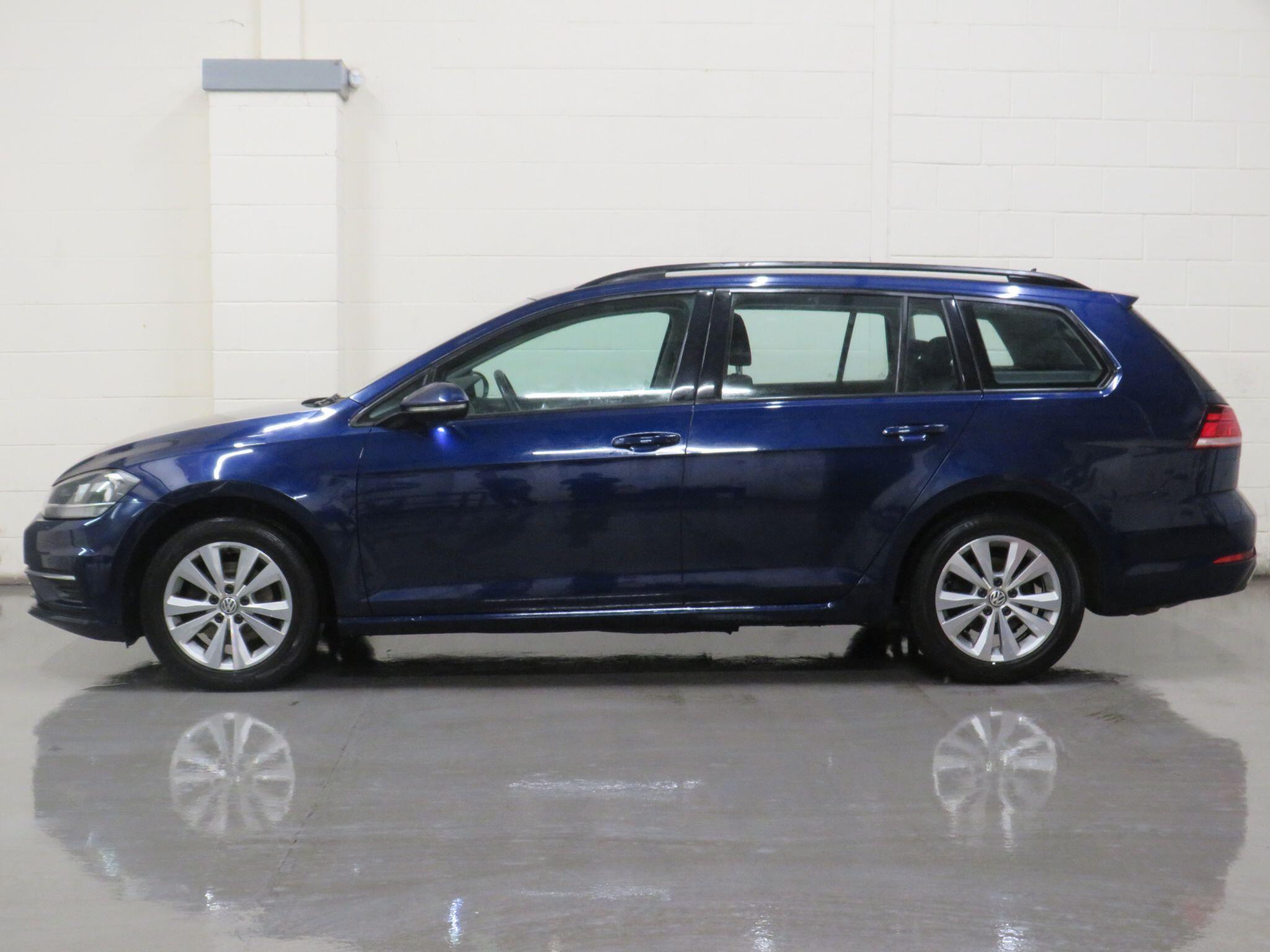 Volkswagen Golf - Image 6