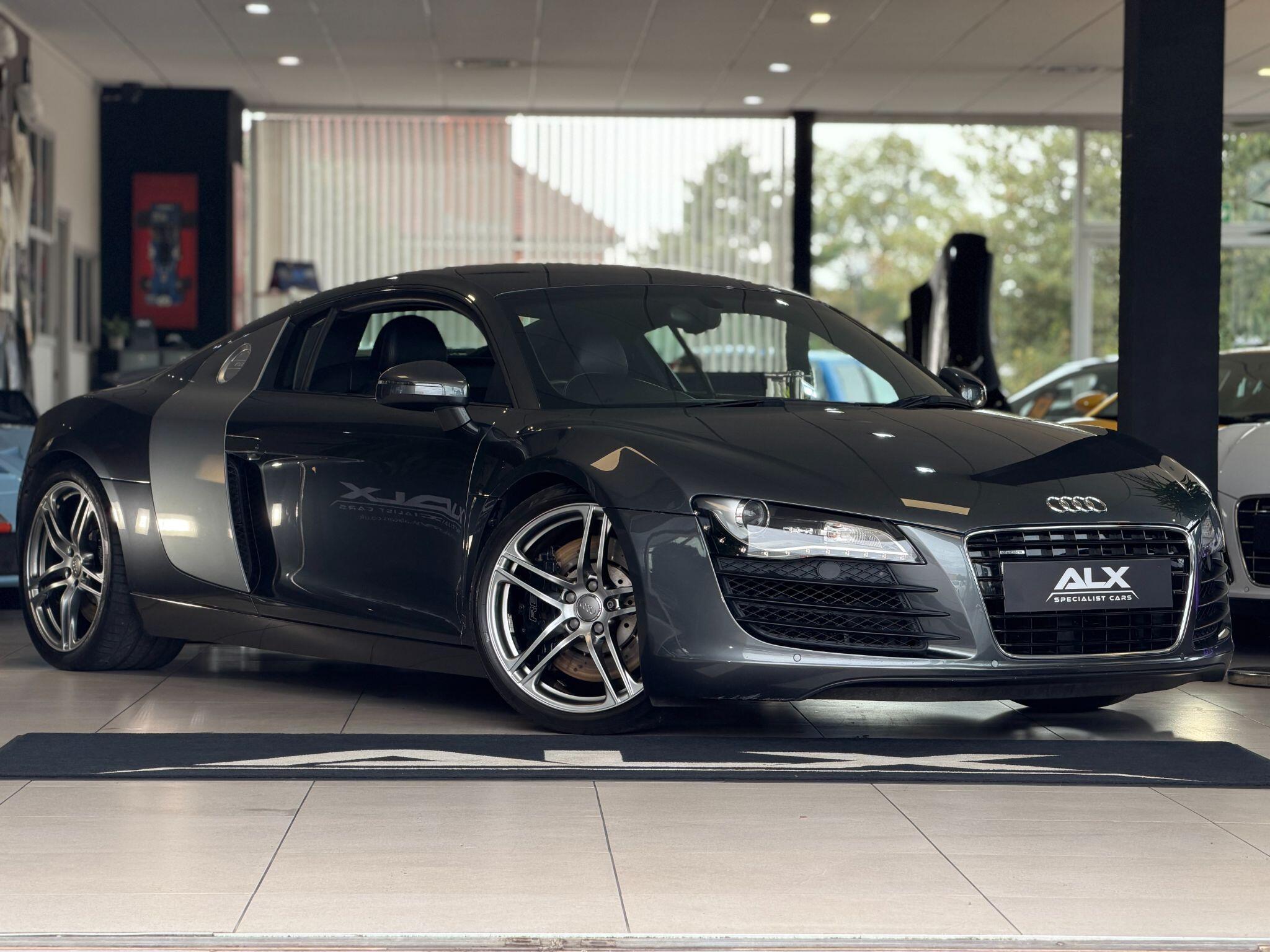 Audi R8 - Image 2