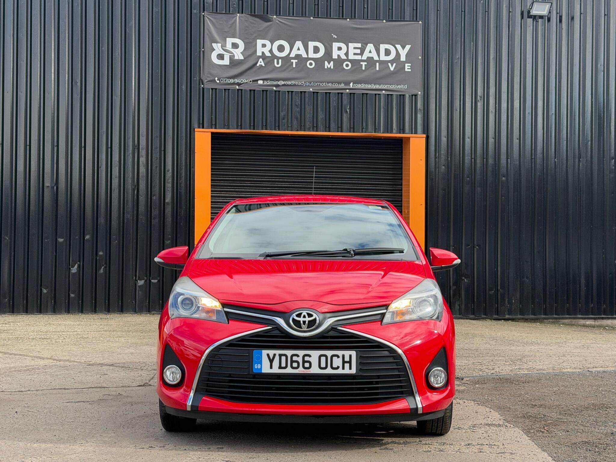 Toyota Yaris - Image 2