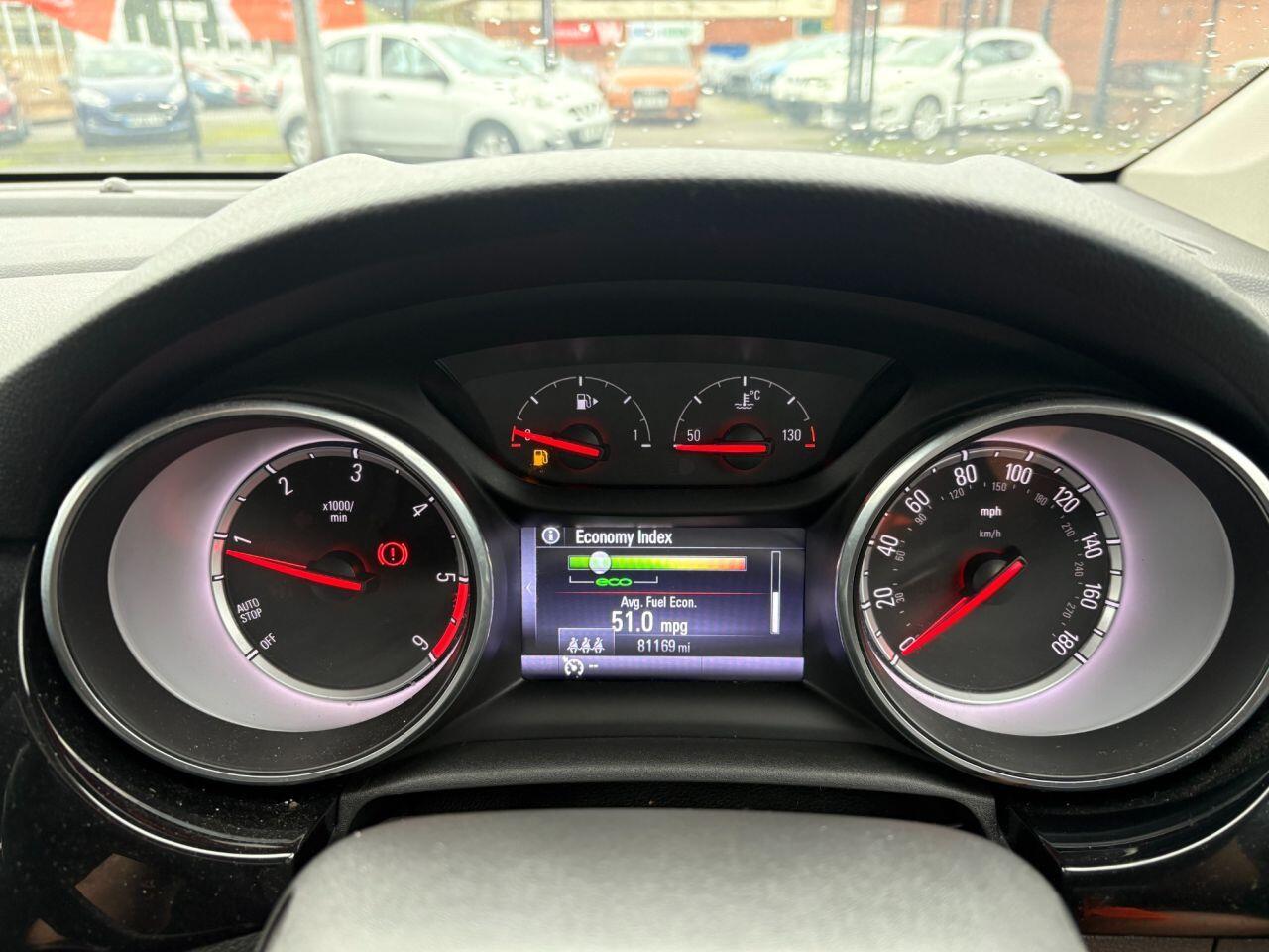 Vauxhall Astra - Image 17