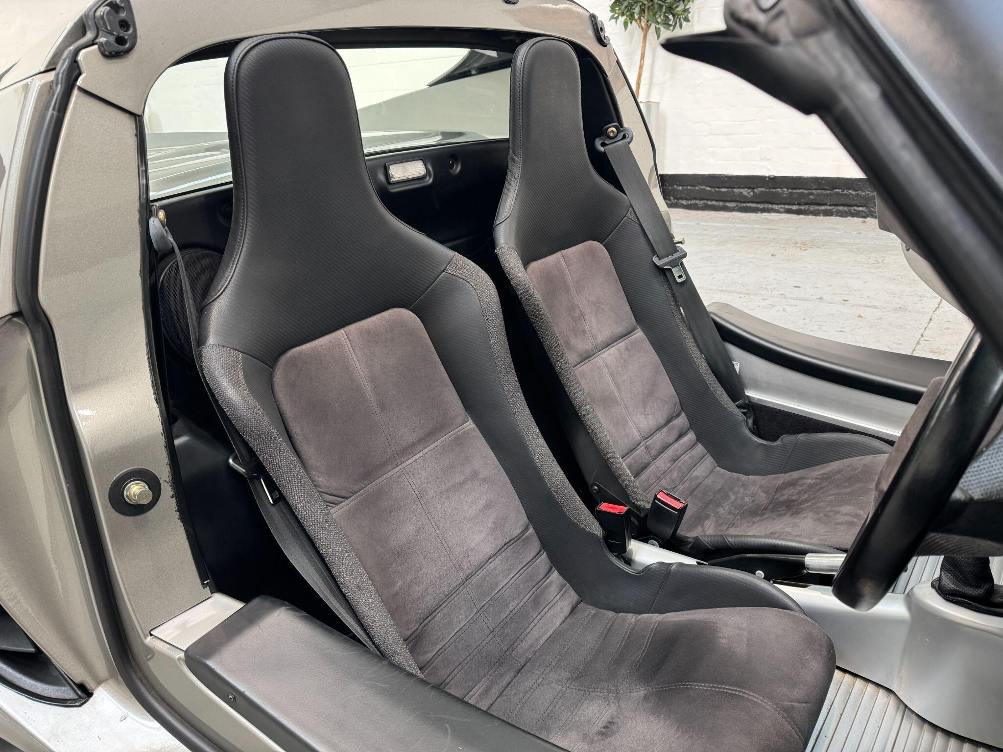 Lotus Elise - Image 19