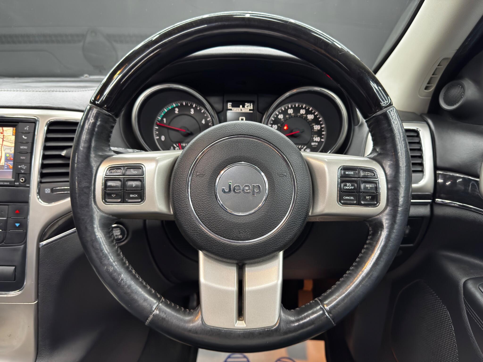 Jeep Grand Cherokee - Image 19