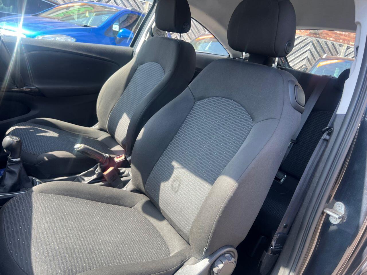 Vauxhall Corsa - Image 18