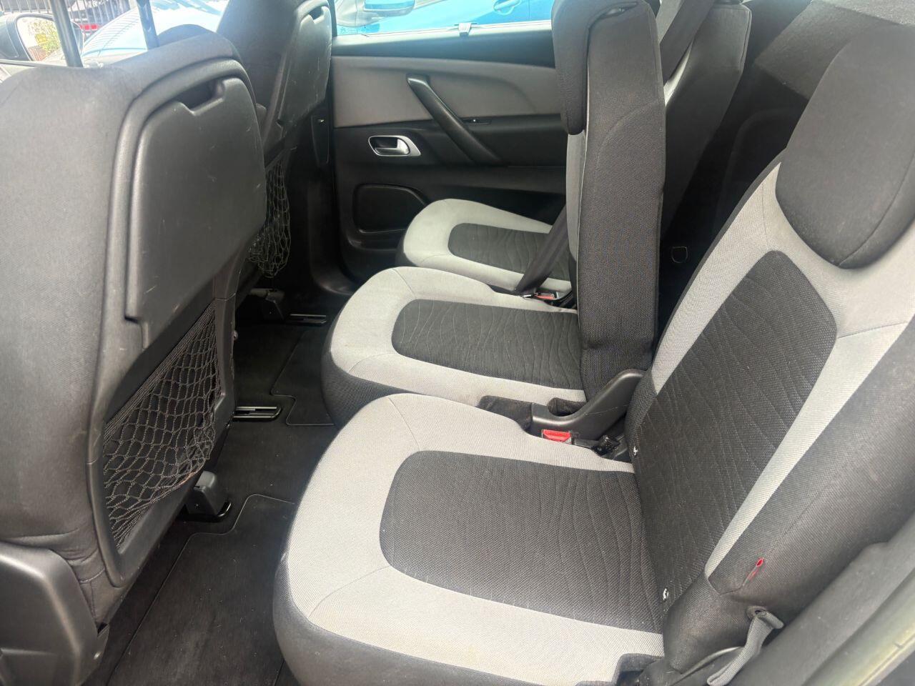 Citroen C4 Picasso - Image 18