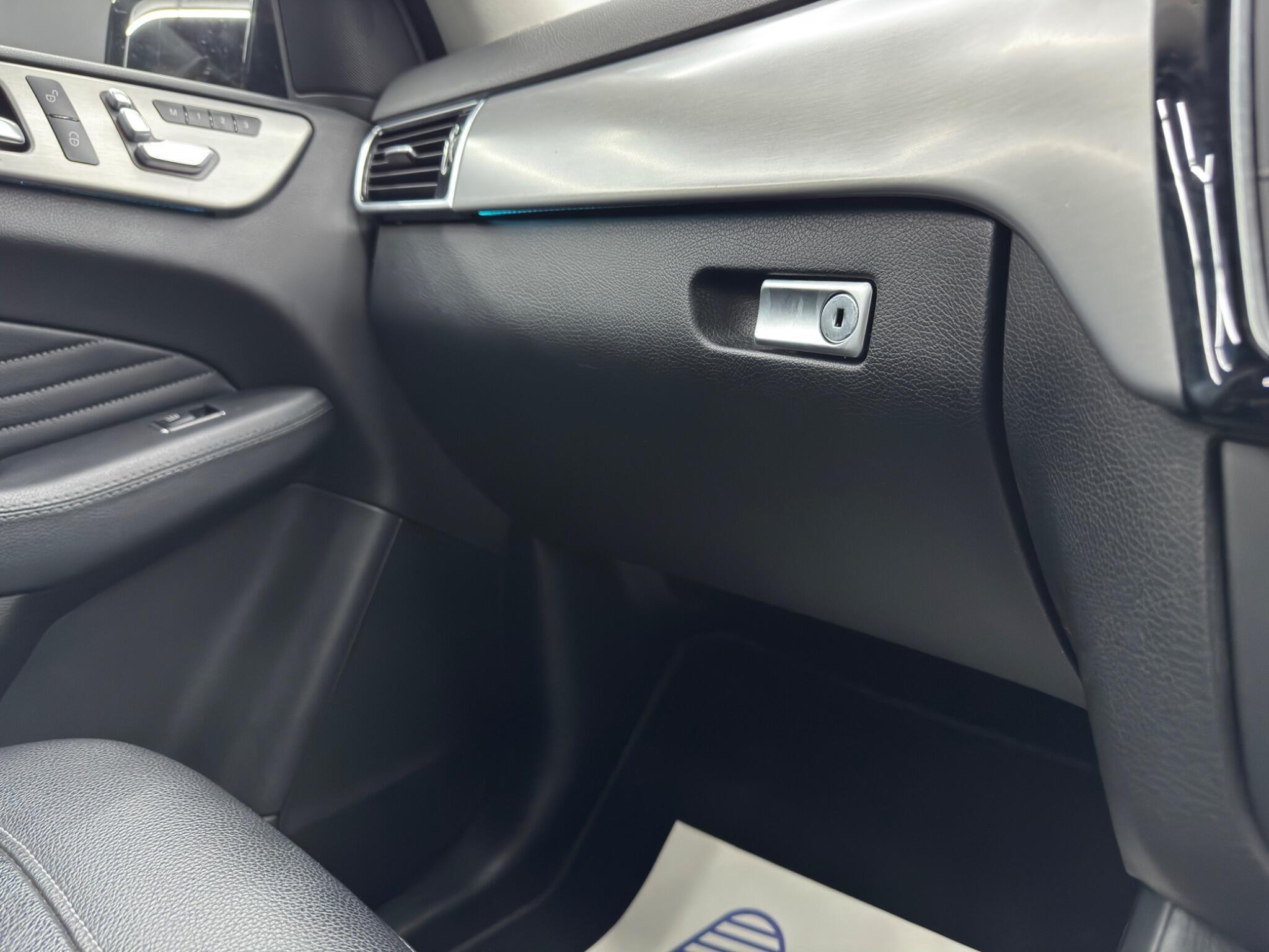 Mercedes GLE - Image 37