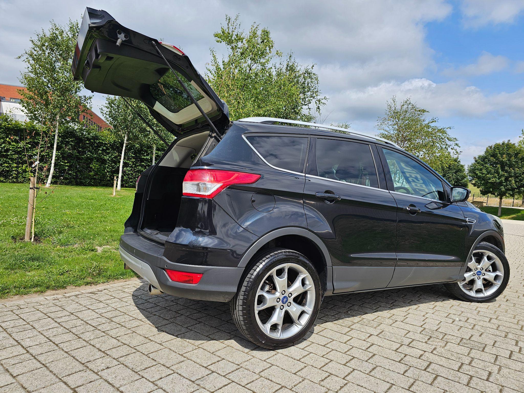Ford Kuga - Image 13