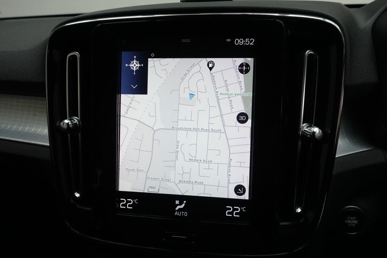 Volvo XC40 - Image 2
