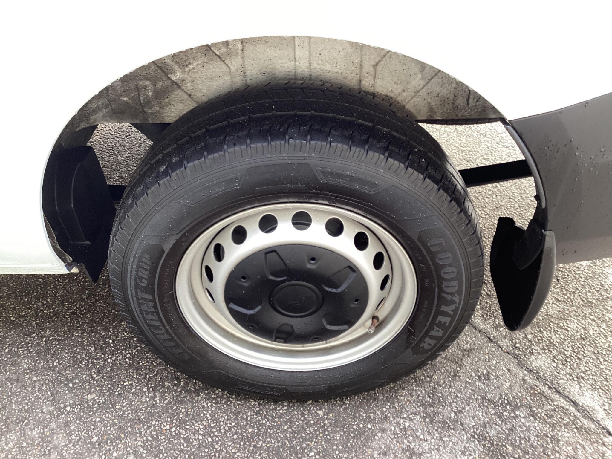 Ford Transit Custom - Image 12