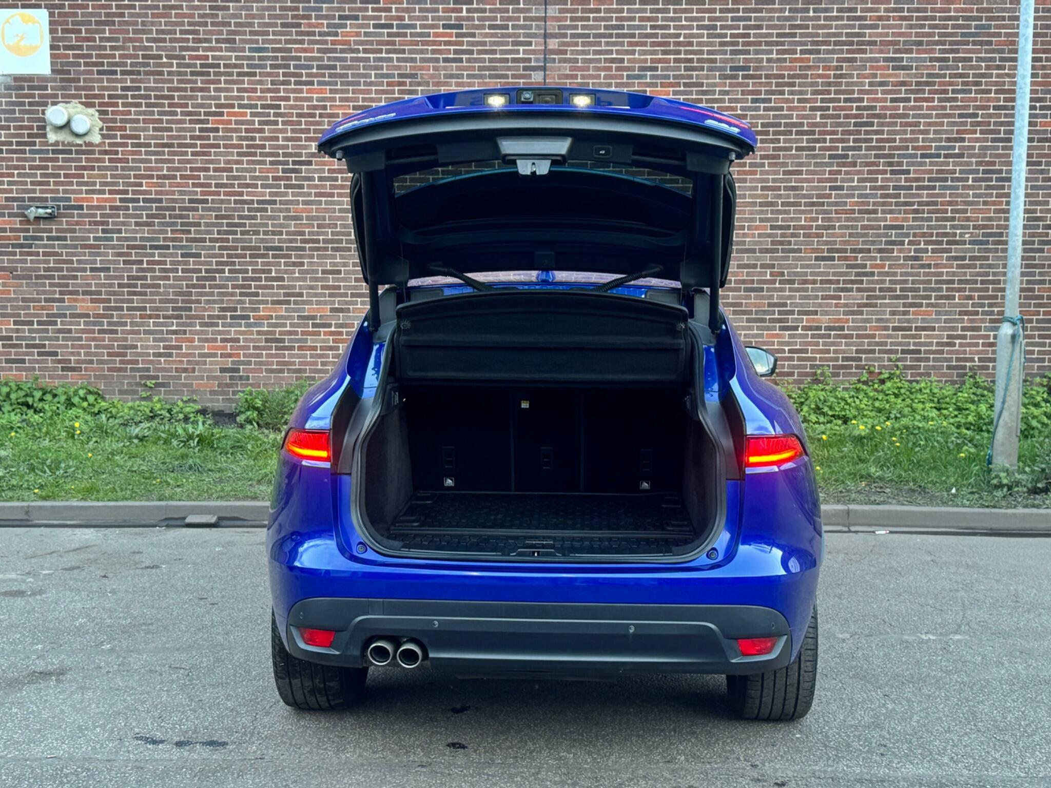 Jaguar F-Pace - Image 21