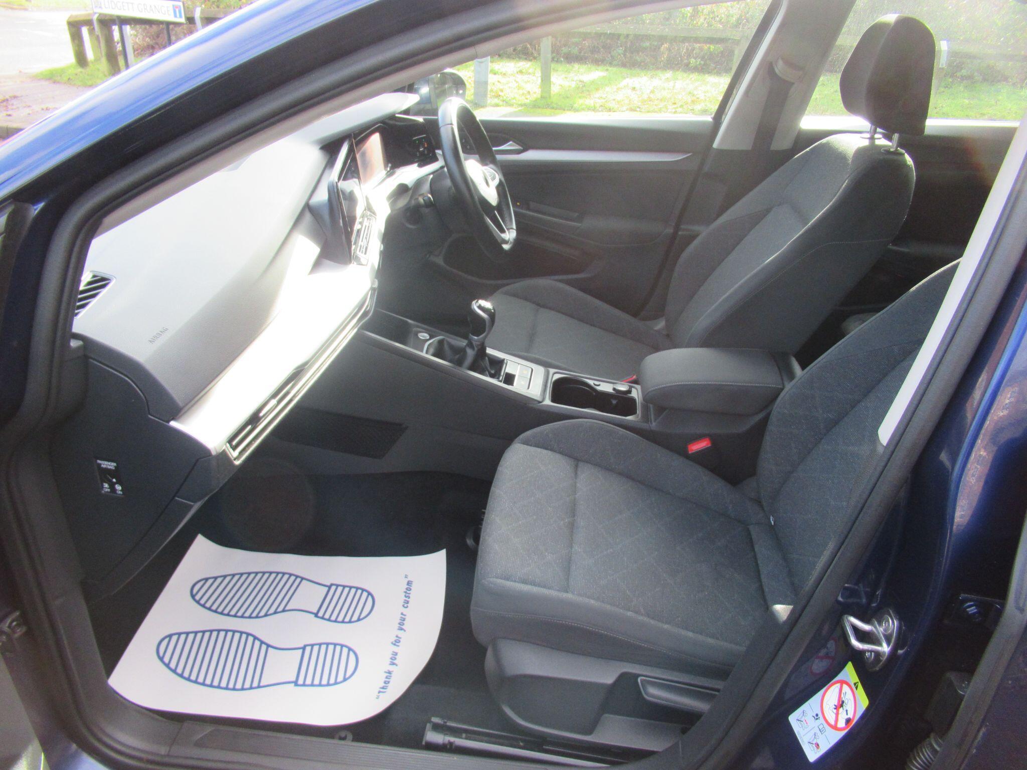 Volkswagen Golf - Image 8