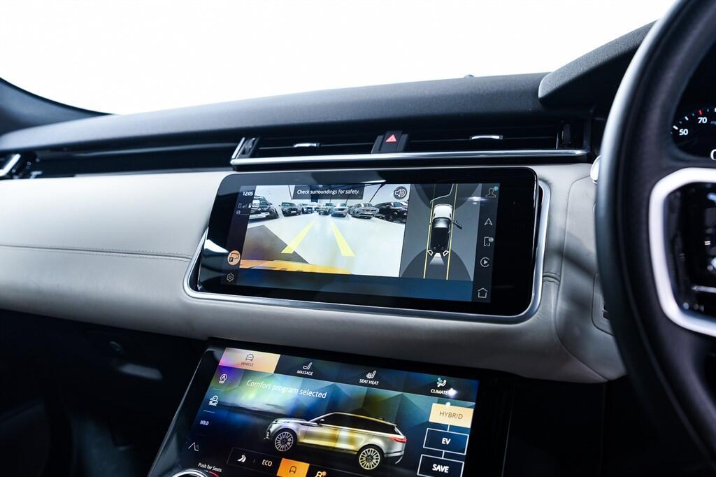 Land Rover Range Rover Velar - Image 26