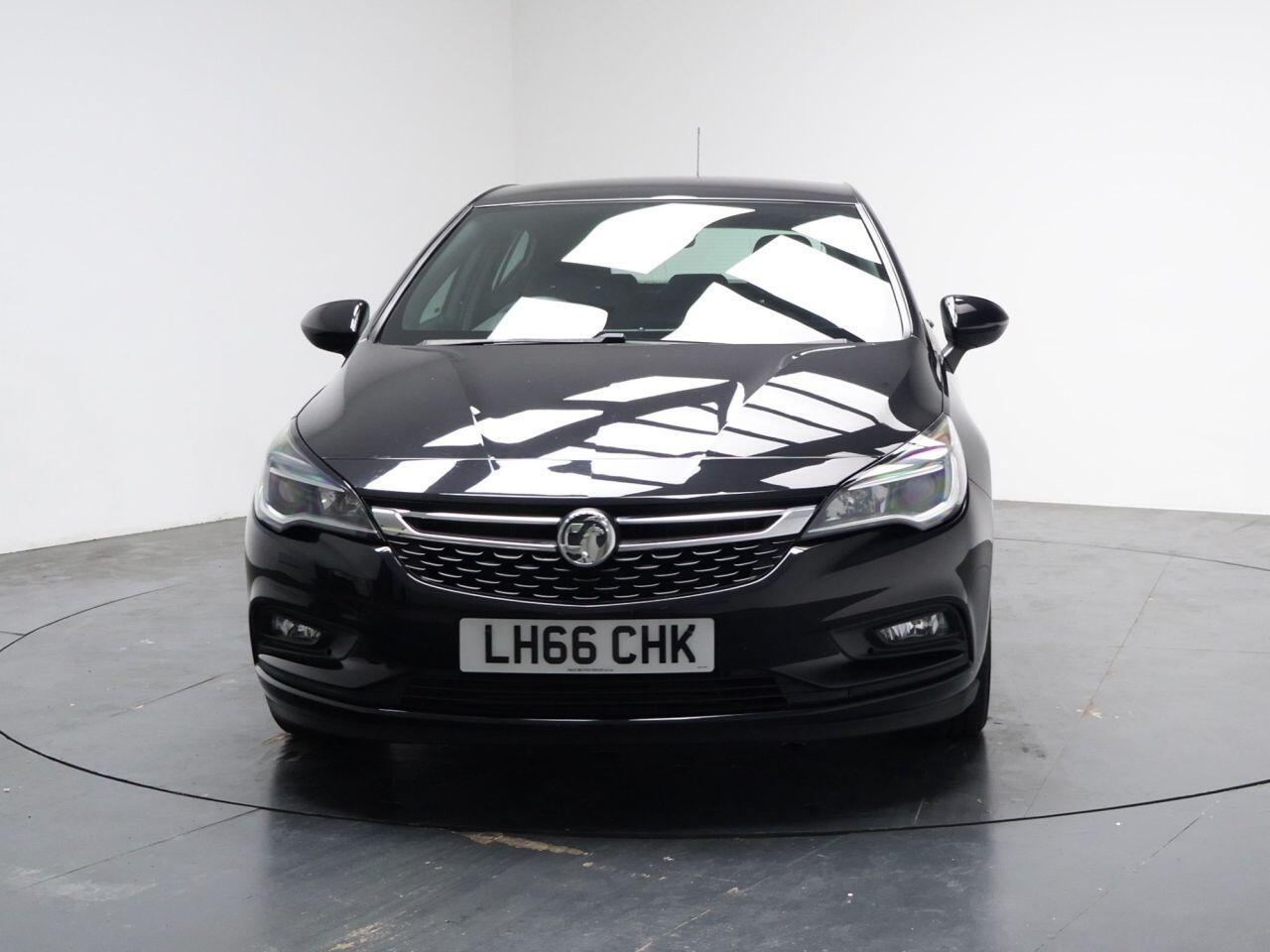 Vauxhall Astra - Image 5