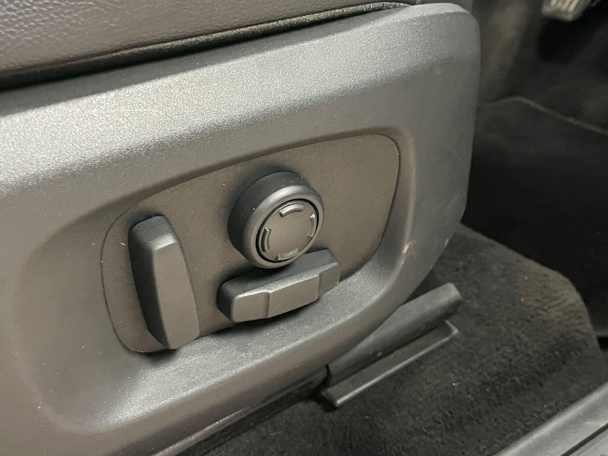 Land Rover Range Rover Evoque - Image 32