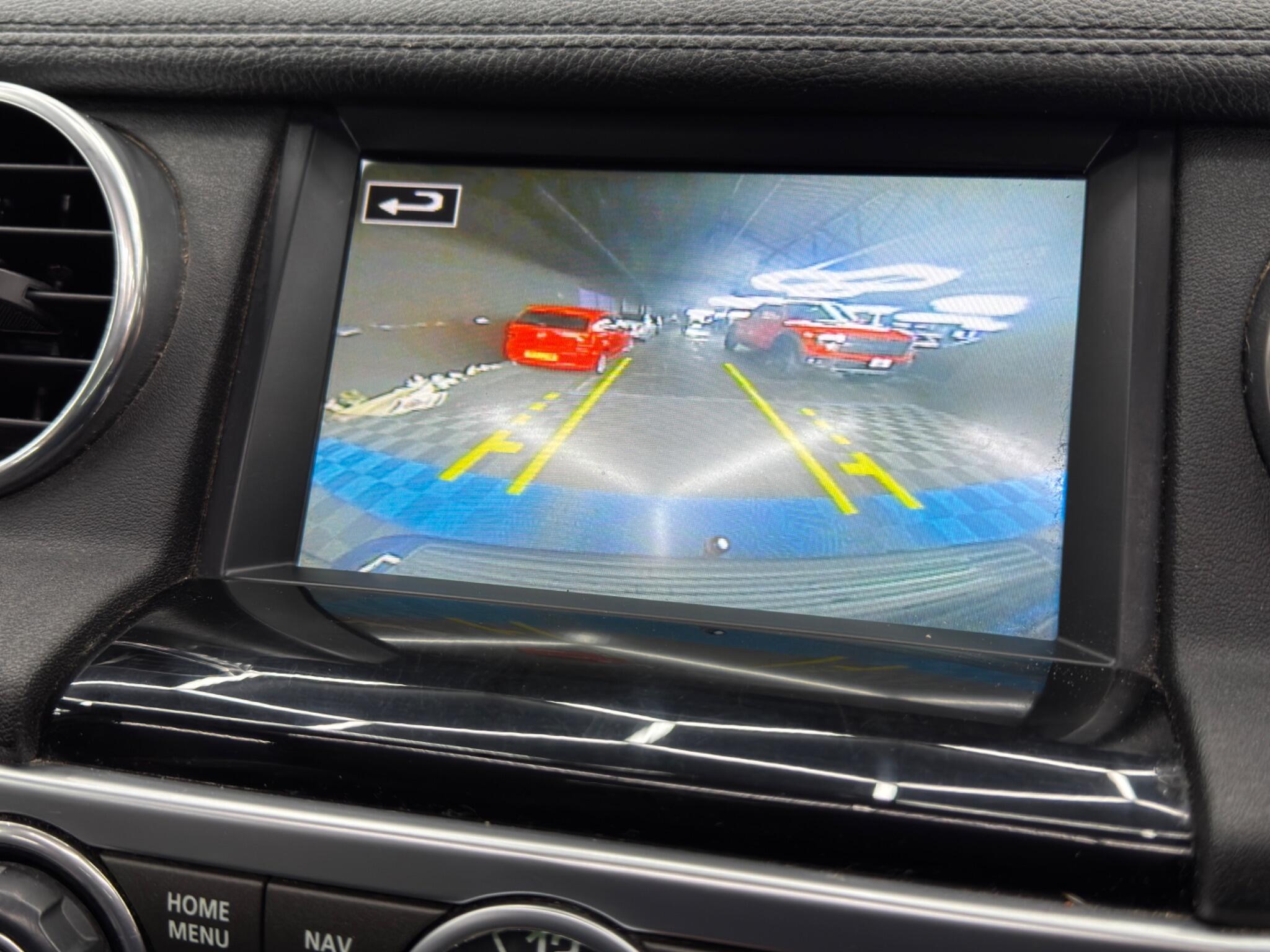 Land Rover DISCOVERY 4 - Image 34