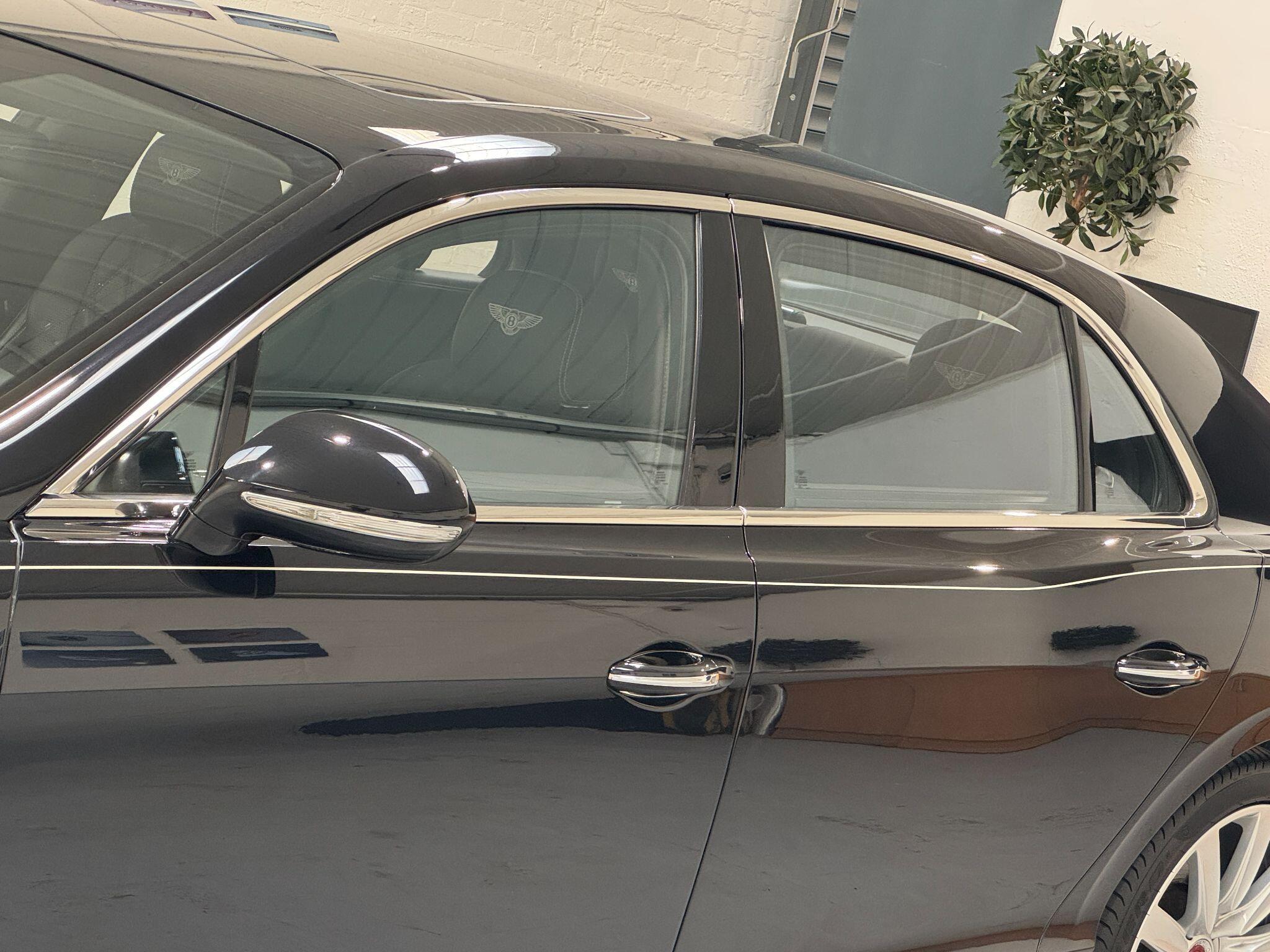 Bentley Flying Spur - Image 89