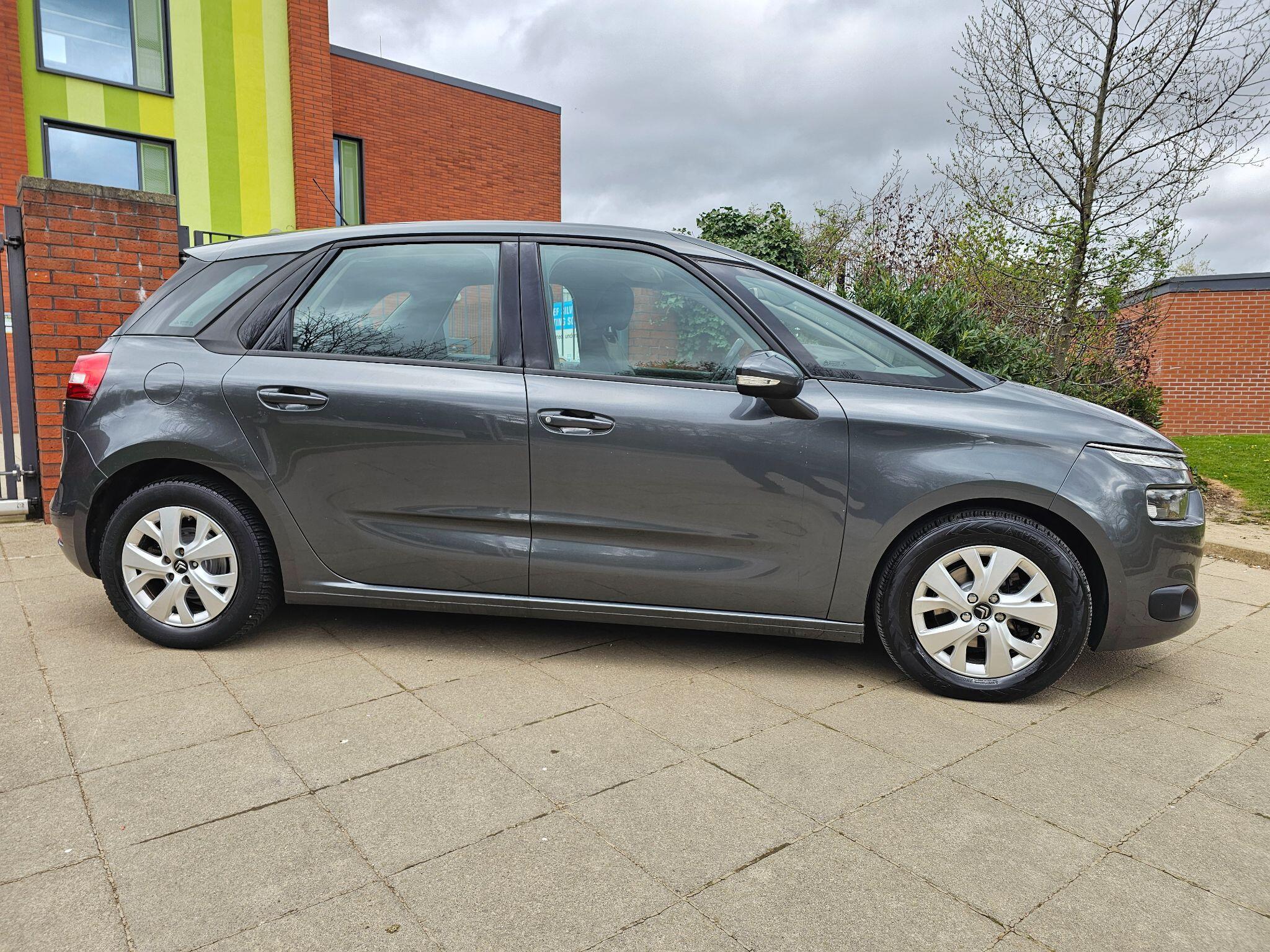 Citroen C4 Picasso - Image 15