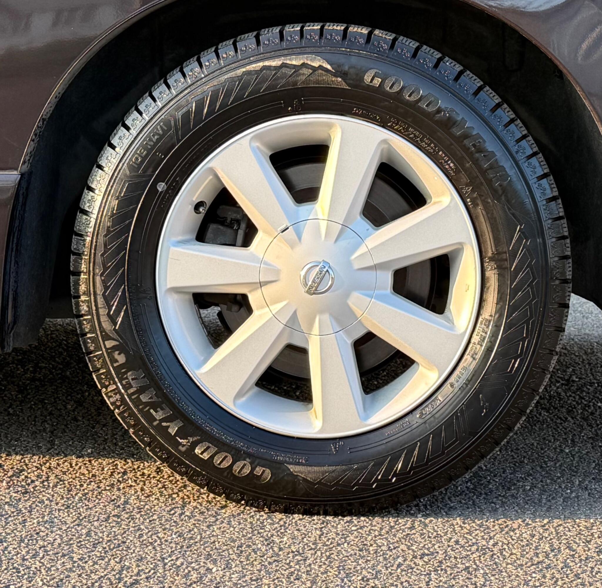 Nissan Elgrand - Image 50