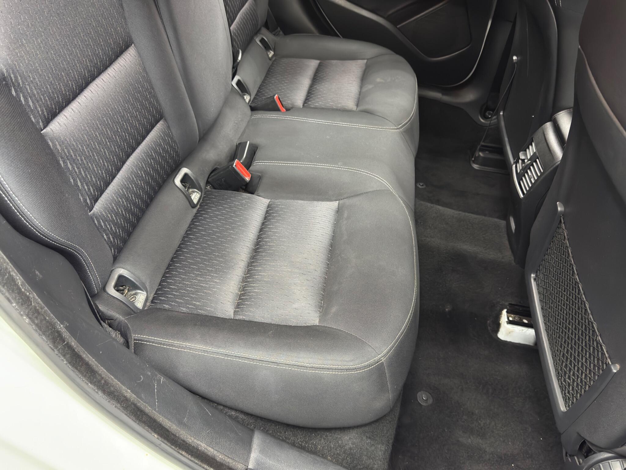 Infiniti Q30 - Image 16