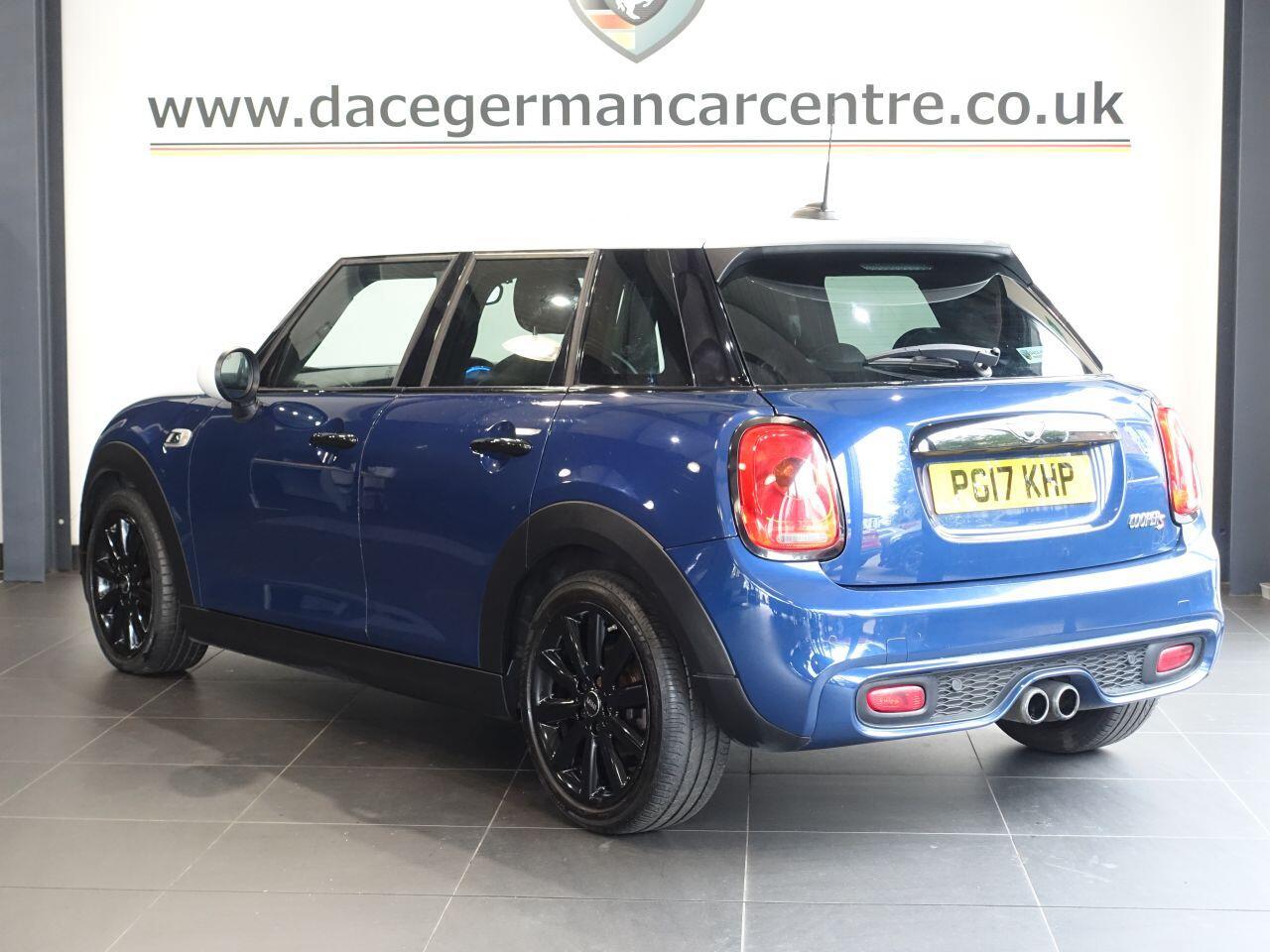 MINI Hatch - Image 8