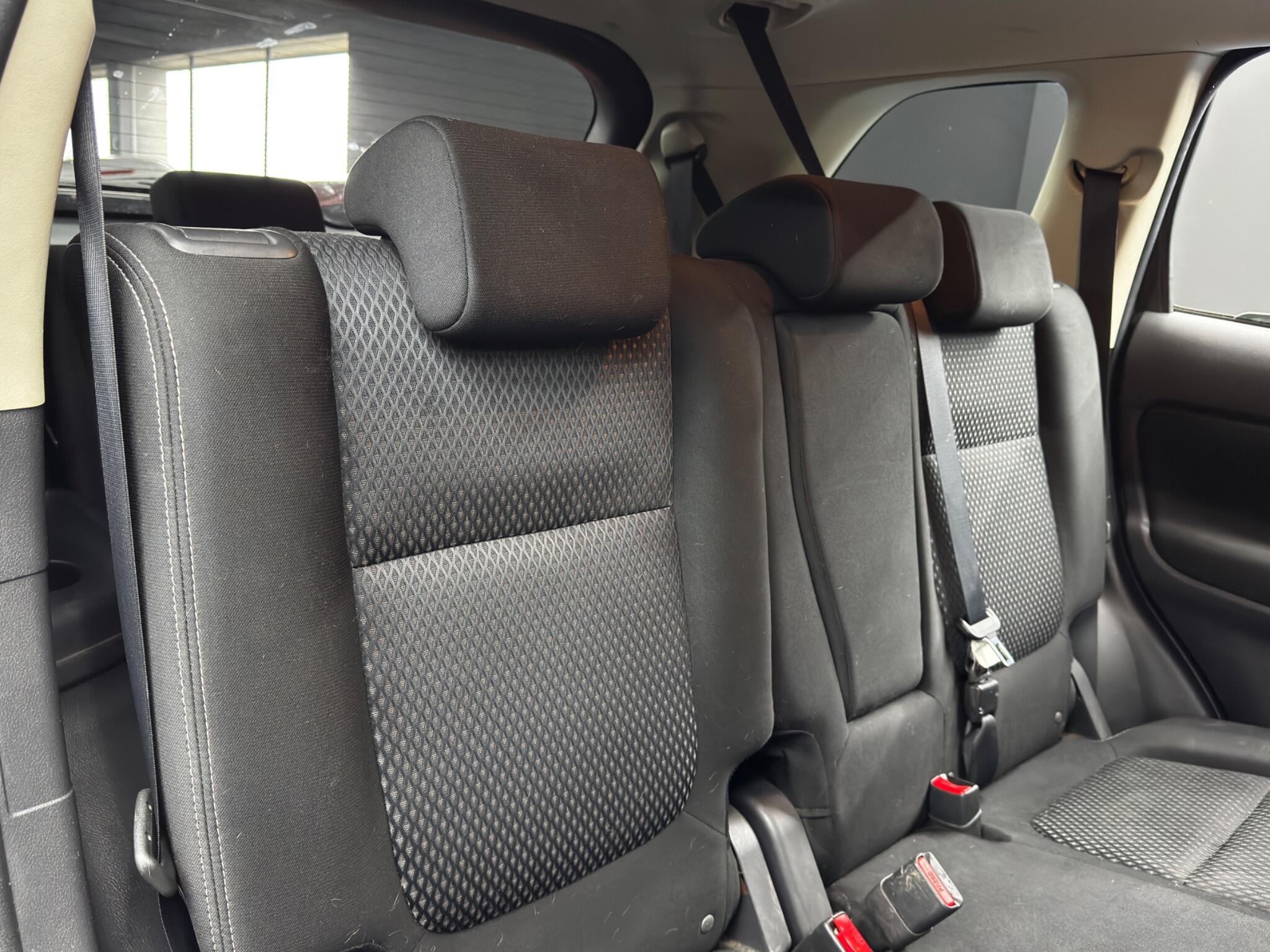 Mitsubishi Outlander - Image 14