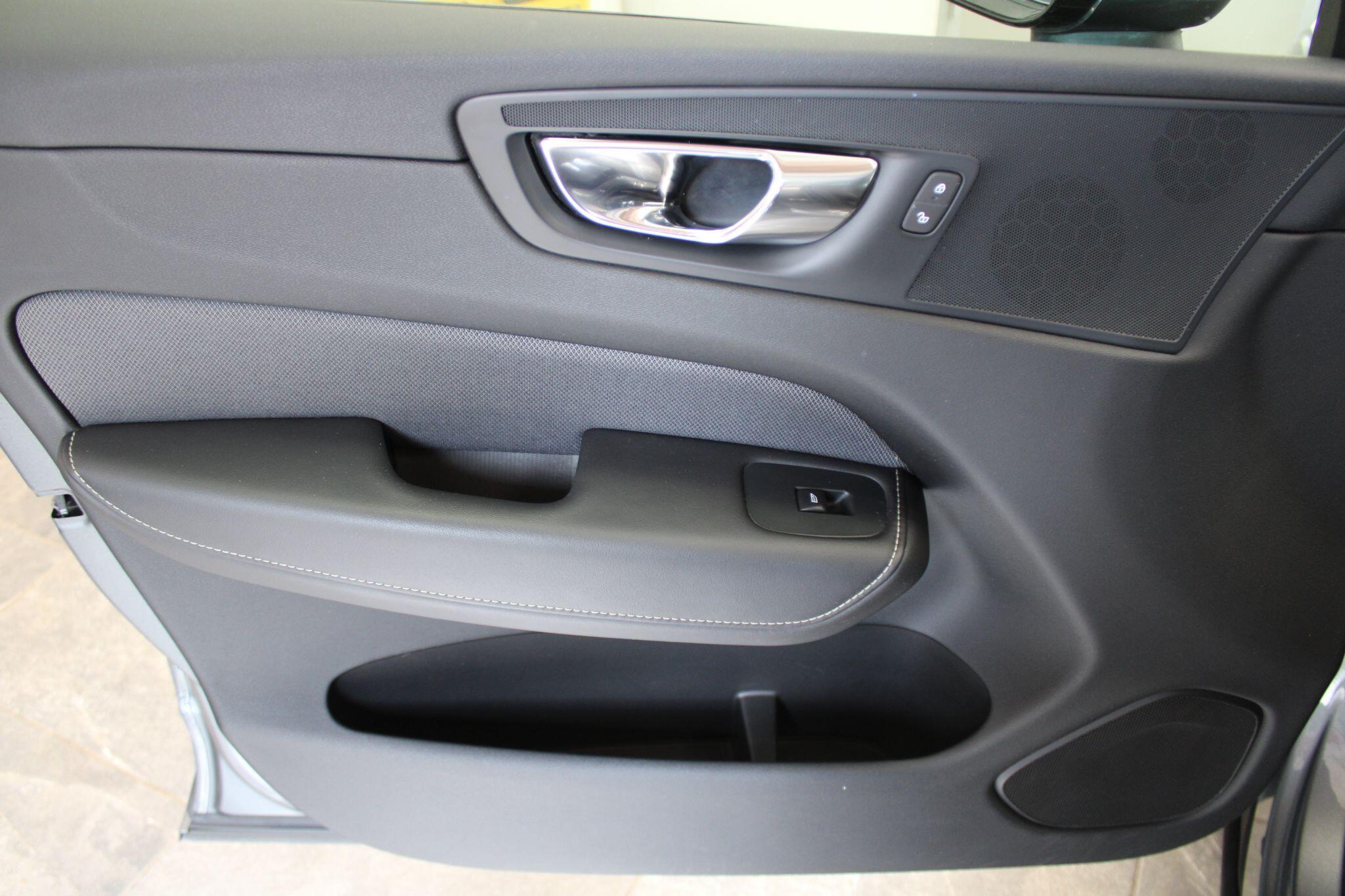 Volvo XC60 - Image 38