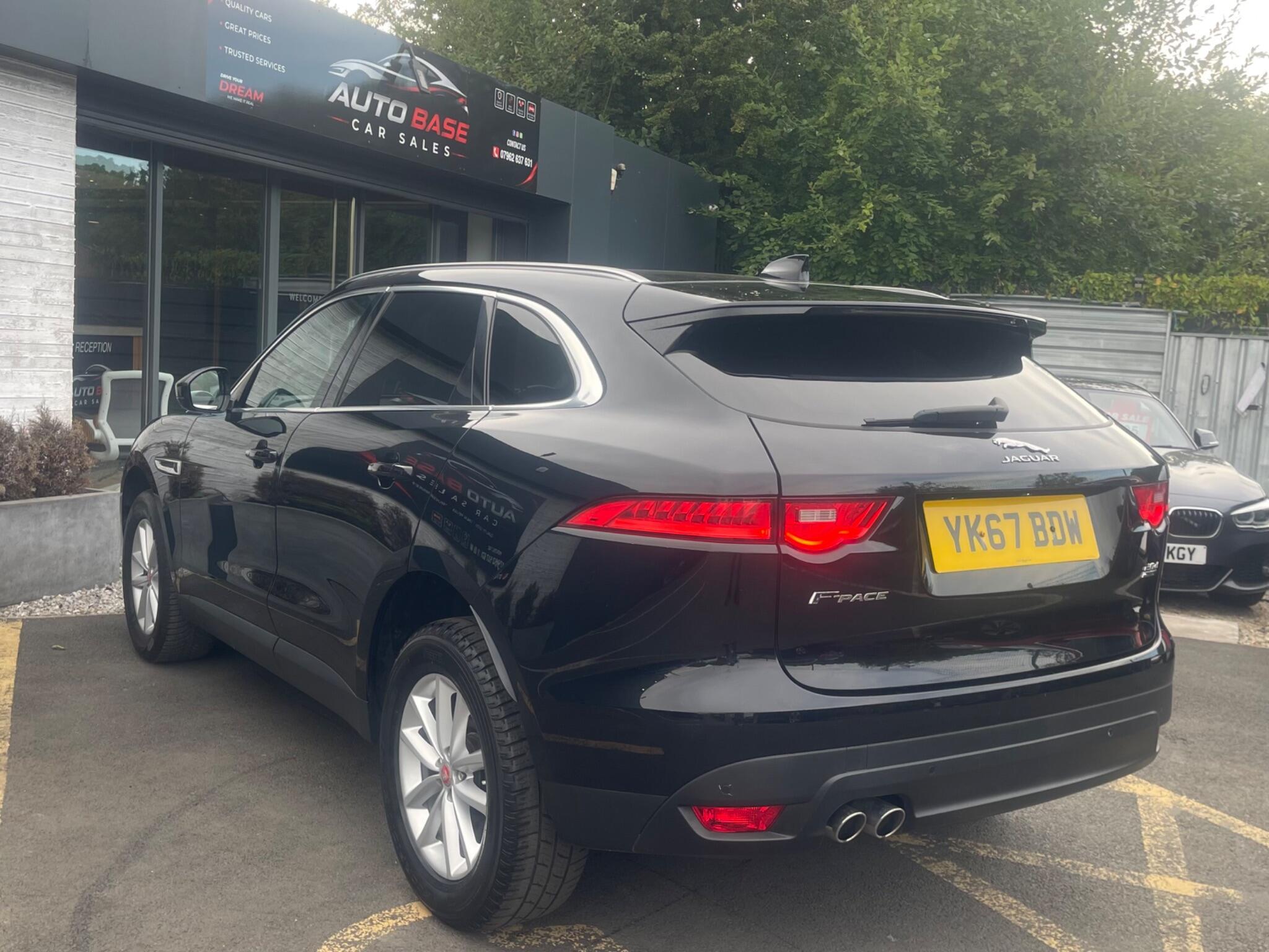 Jaguar F-Pace - Image 9