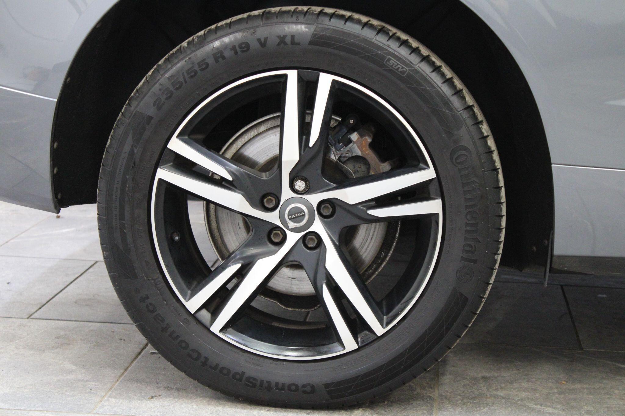 Volvo XC60 - Image 10