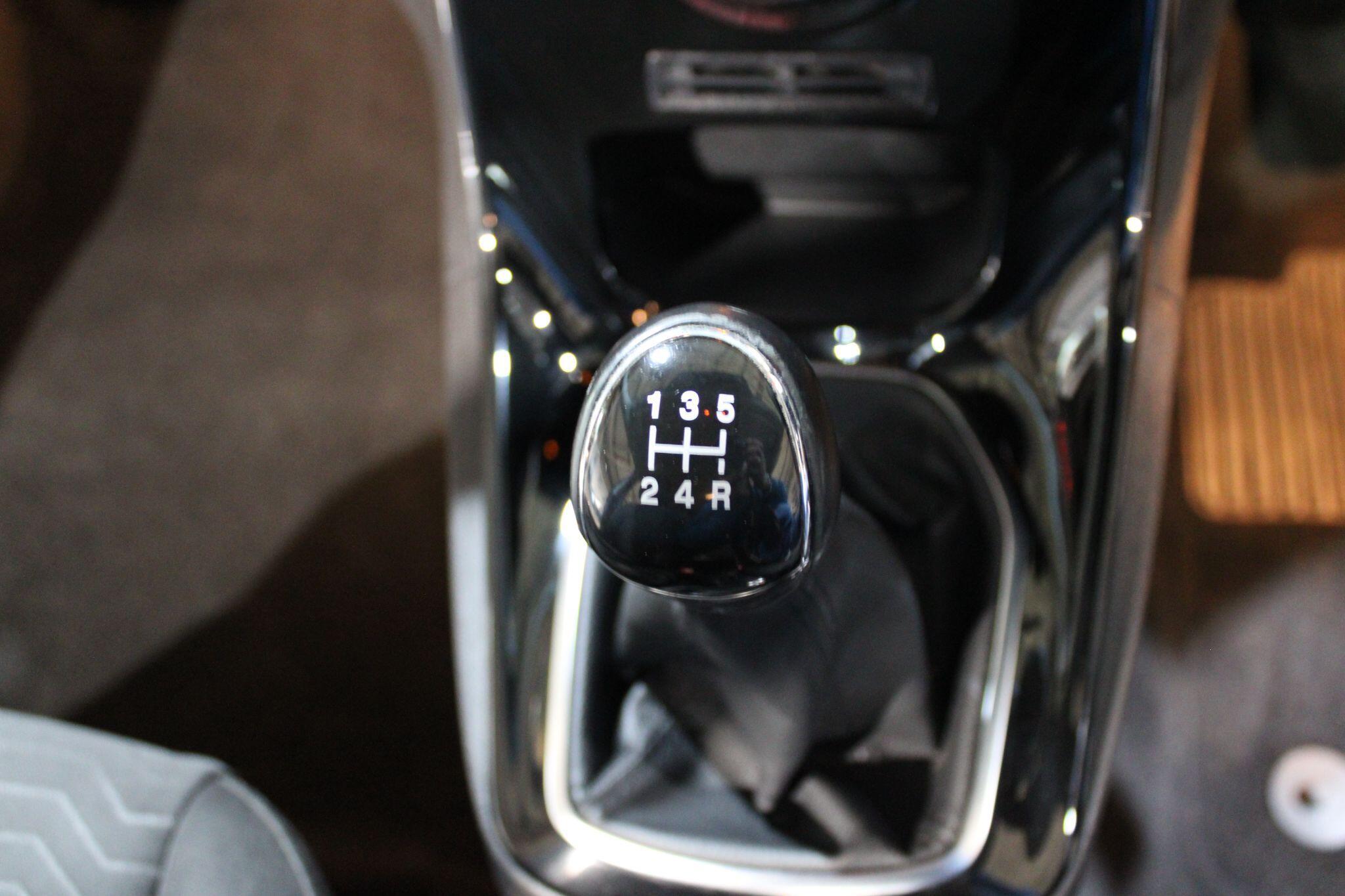Ford Fiesta - Image 20