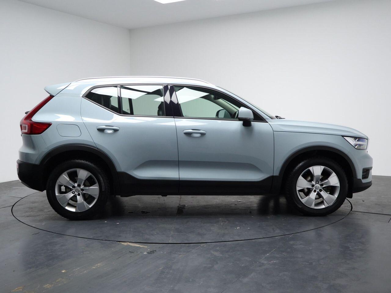 Volvo XC40 - Image 9