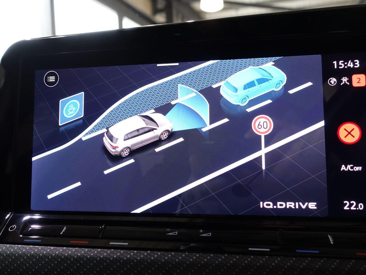 Volkswagen Golf - Image 29