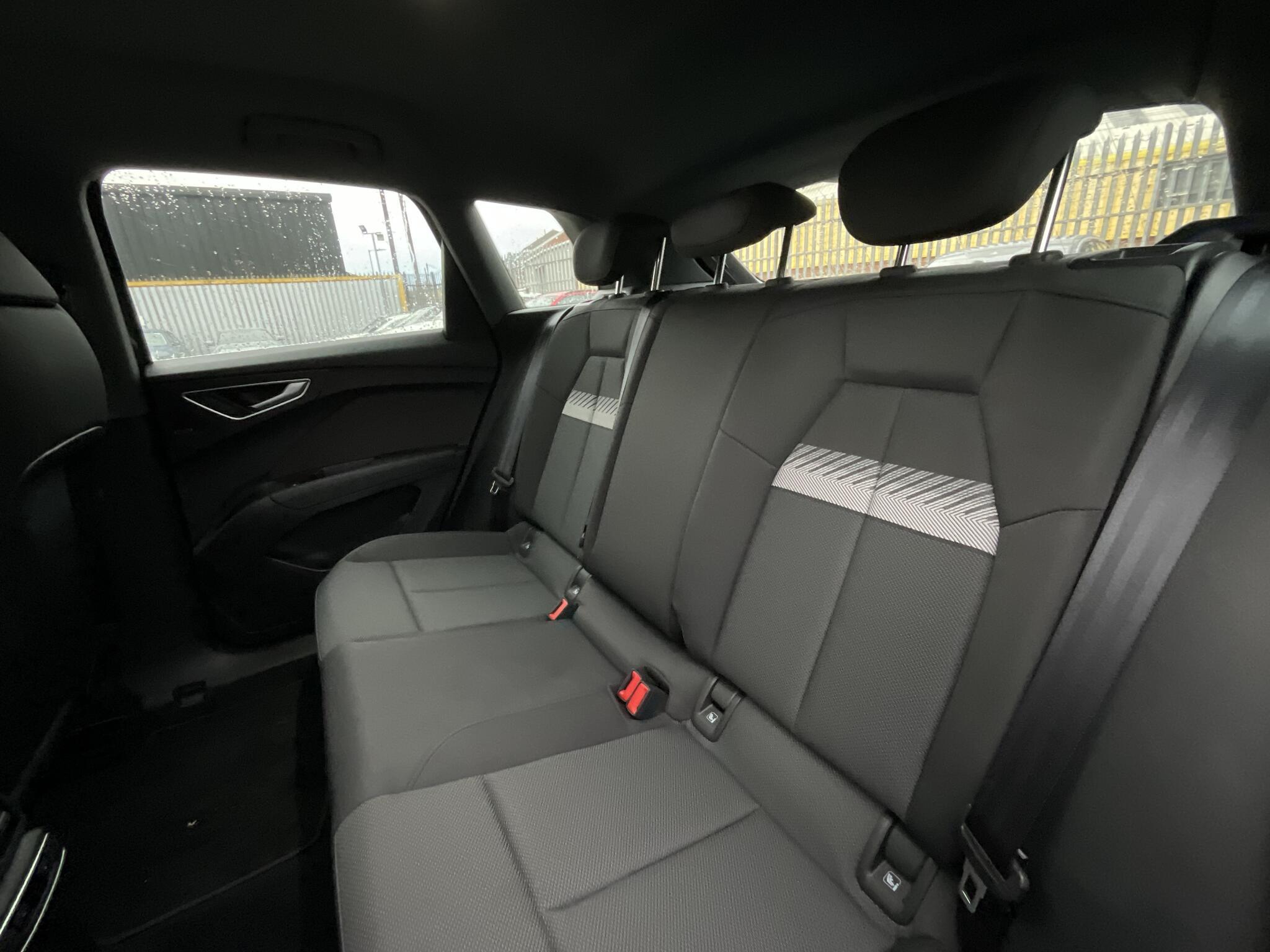 Audi Q4 E-Tron - Image 15