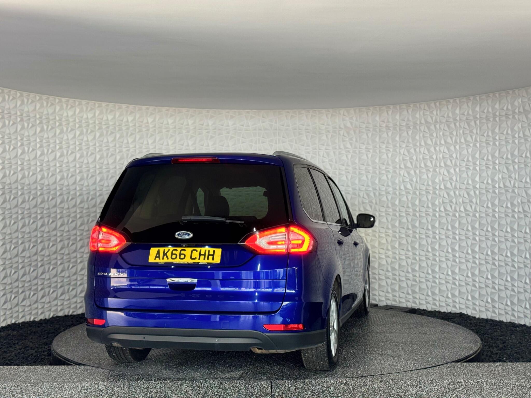 Ford Galaxy - Image 11