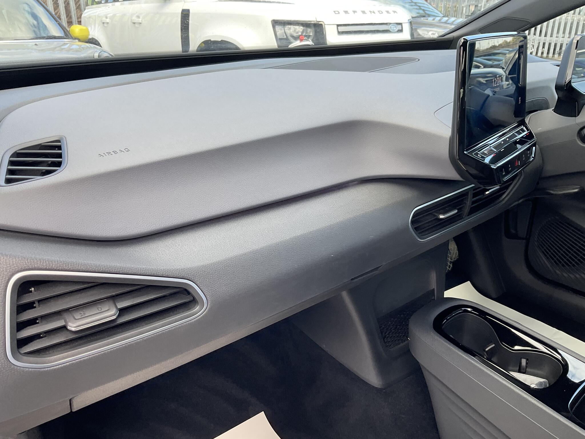 Volkswagen ID.3 - Image 19