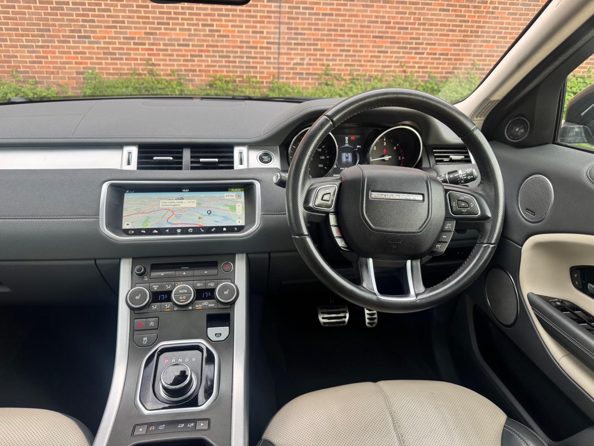 Land Rover Range Rover Evoque - Image 23