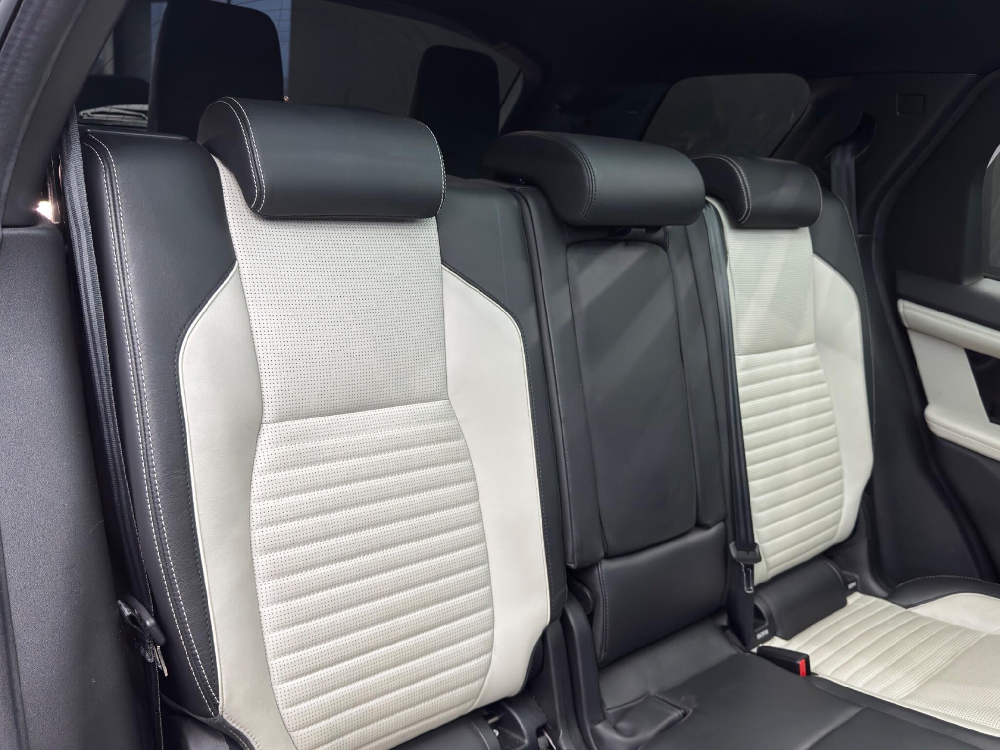 Land Rover DISCOVERY SPORT - Image 14