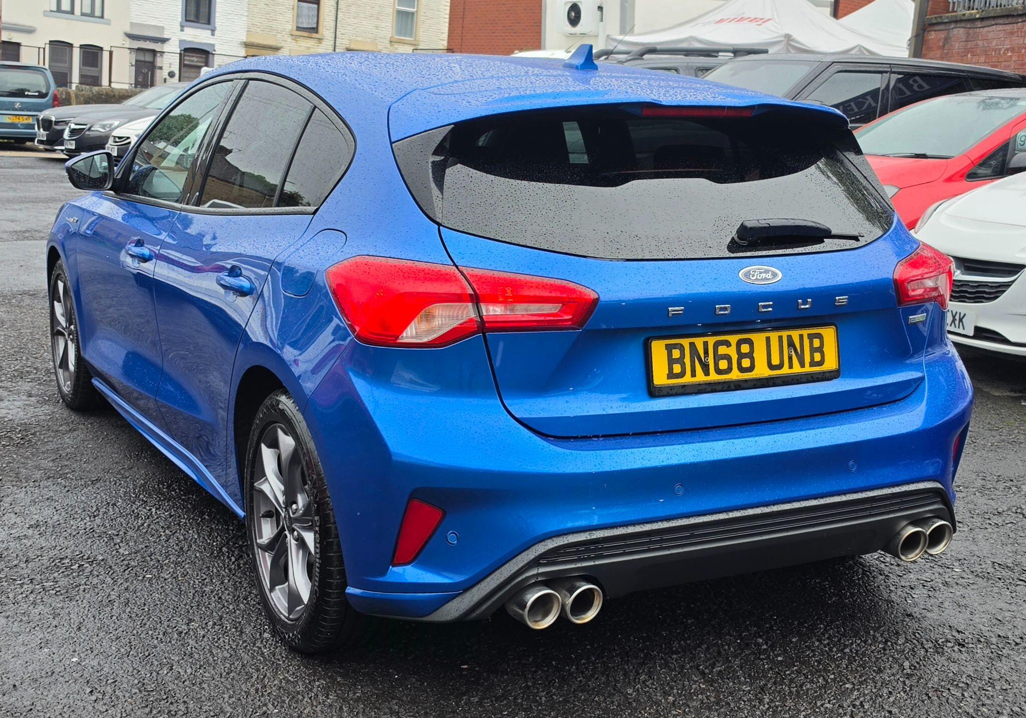 Ford Focus - Image 5