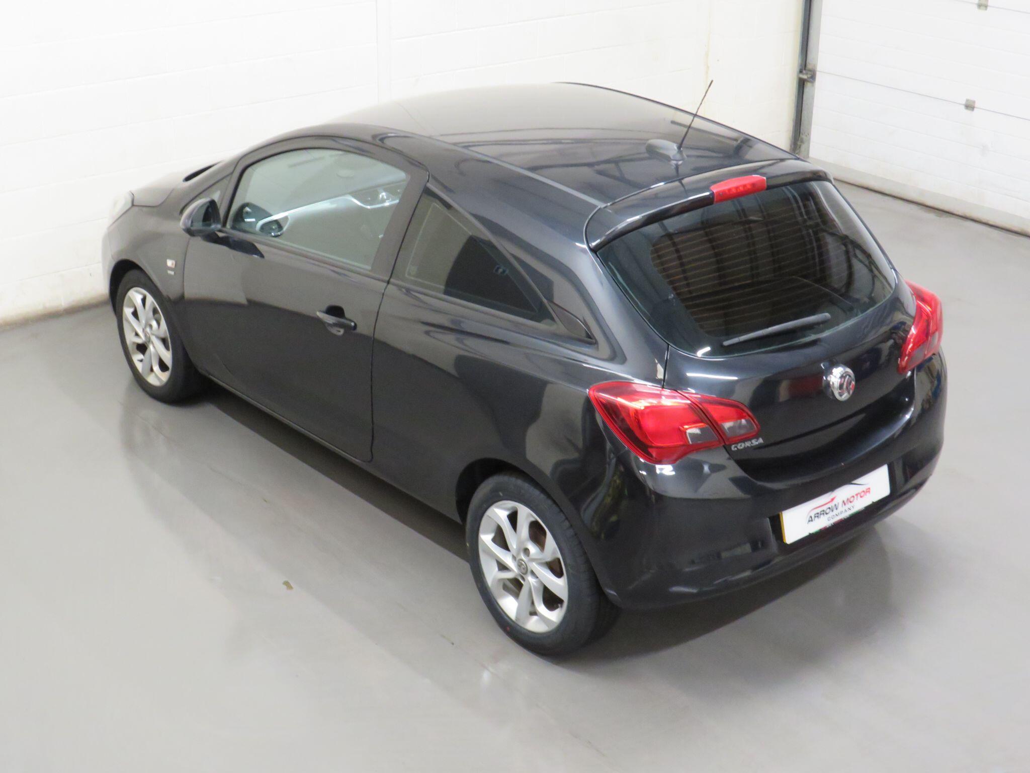 Vauxhall Corsa - Image 11